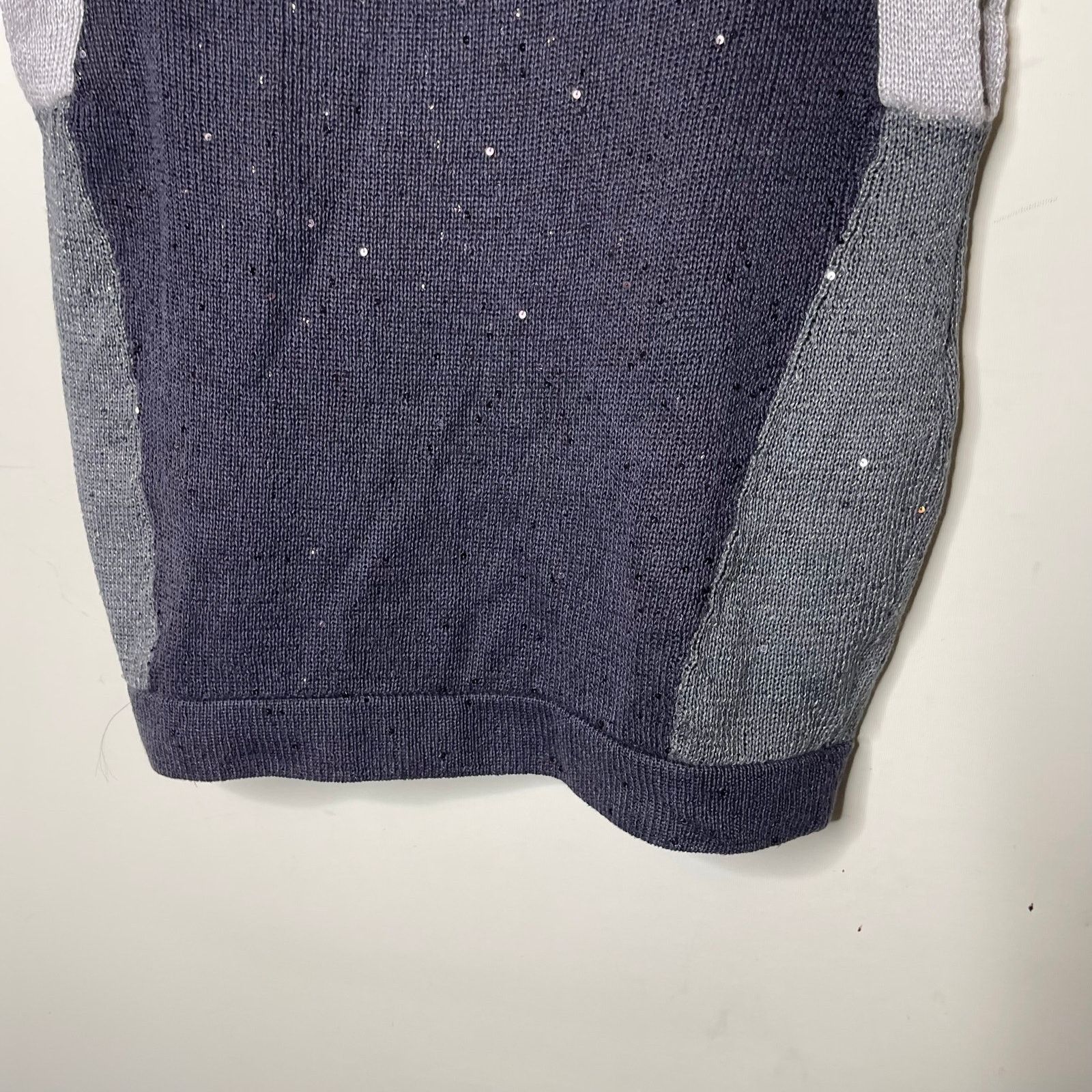 Brunello Cucinelli Brunello Cucinelli grey linen silk knit vest blouse sequin S Size S / US 4 / IT 40 - 4 Thumbnail