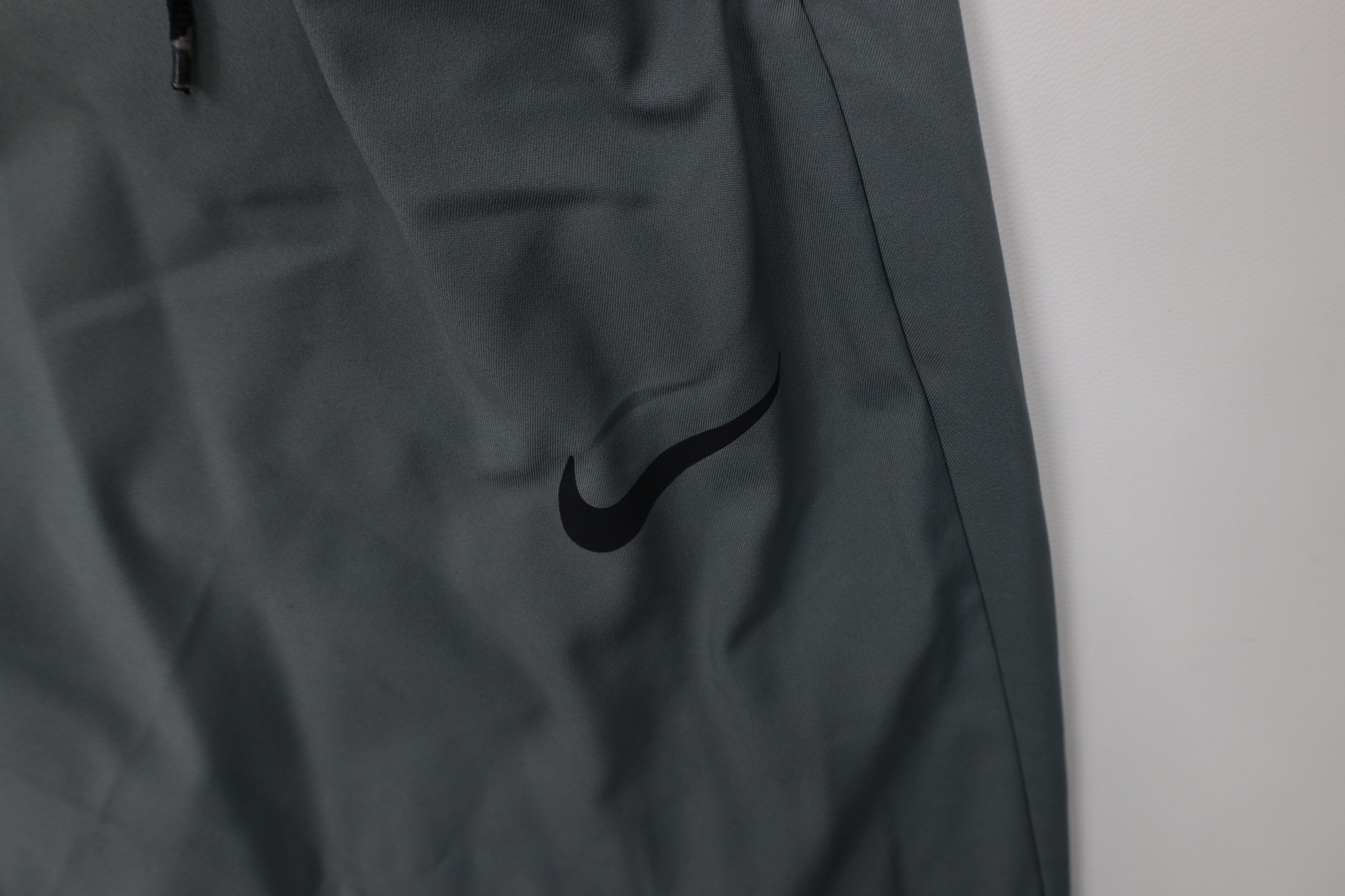 Nike Vintage Y2K Nike Scott Mini Swoosh Wide Leg Pants Gray Size US 40 / EU 56 - 6 Thumbnail