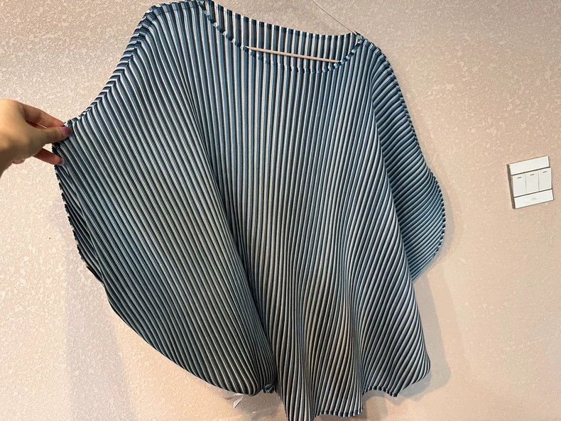 Issey Miyake Issey Miyake size:one size Grey circular jacket Size XS / US 0-2 / IT 36-38 - 2 Thumbnail