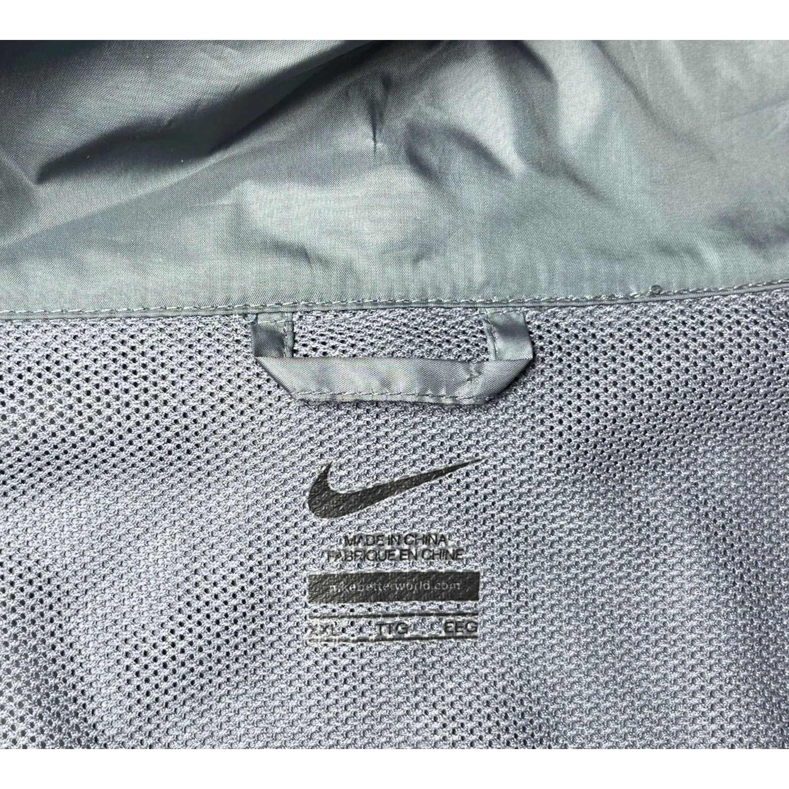 Nike NWT Men's Vintage Nike LiveStrong Anorak Pullover Hooded Jacket Sz XXL - Gray - Condition: New Size US XXL / EU 58 / 5 - 7 Thumbnail