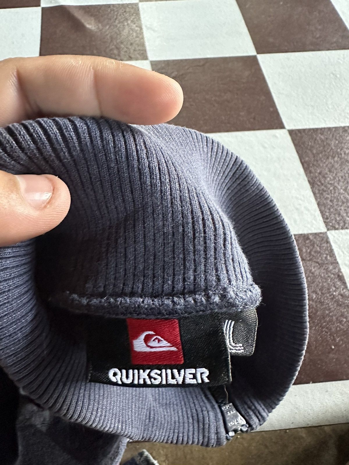Quiksilver Quiksilver sweater with patches sizeL Size US L / EU 52-54 / 3 - 6 Thumbnail