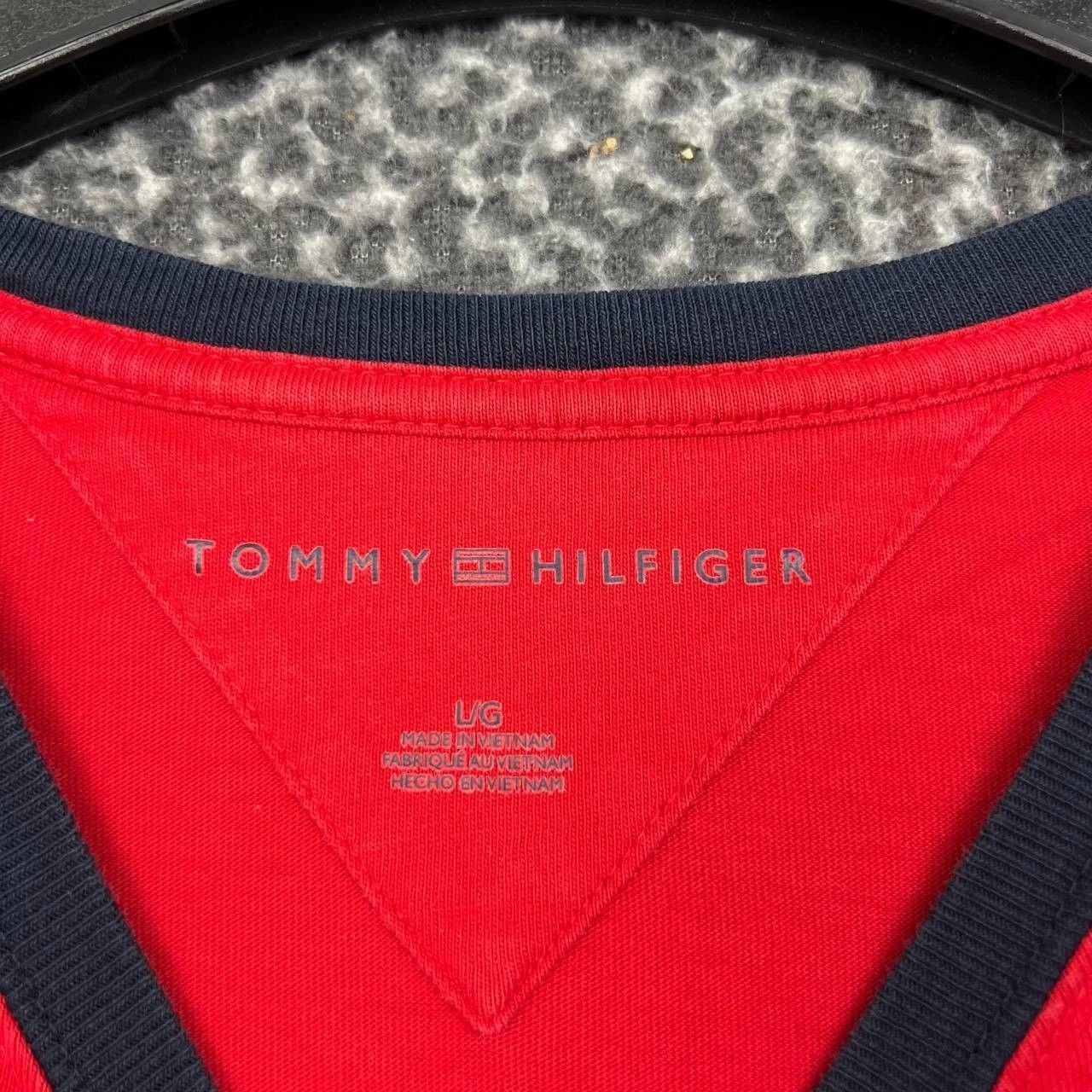 Tommy Hilfiger Tommy Hilfiger Shirt Men Large Red Crew Neck Cotton Size US L / EU 52-54 / 3 - 5 Thumbnail