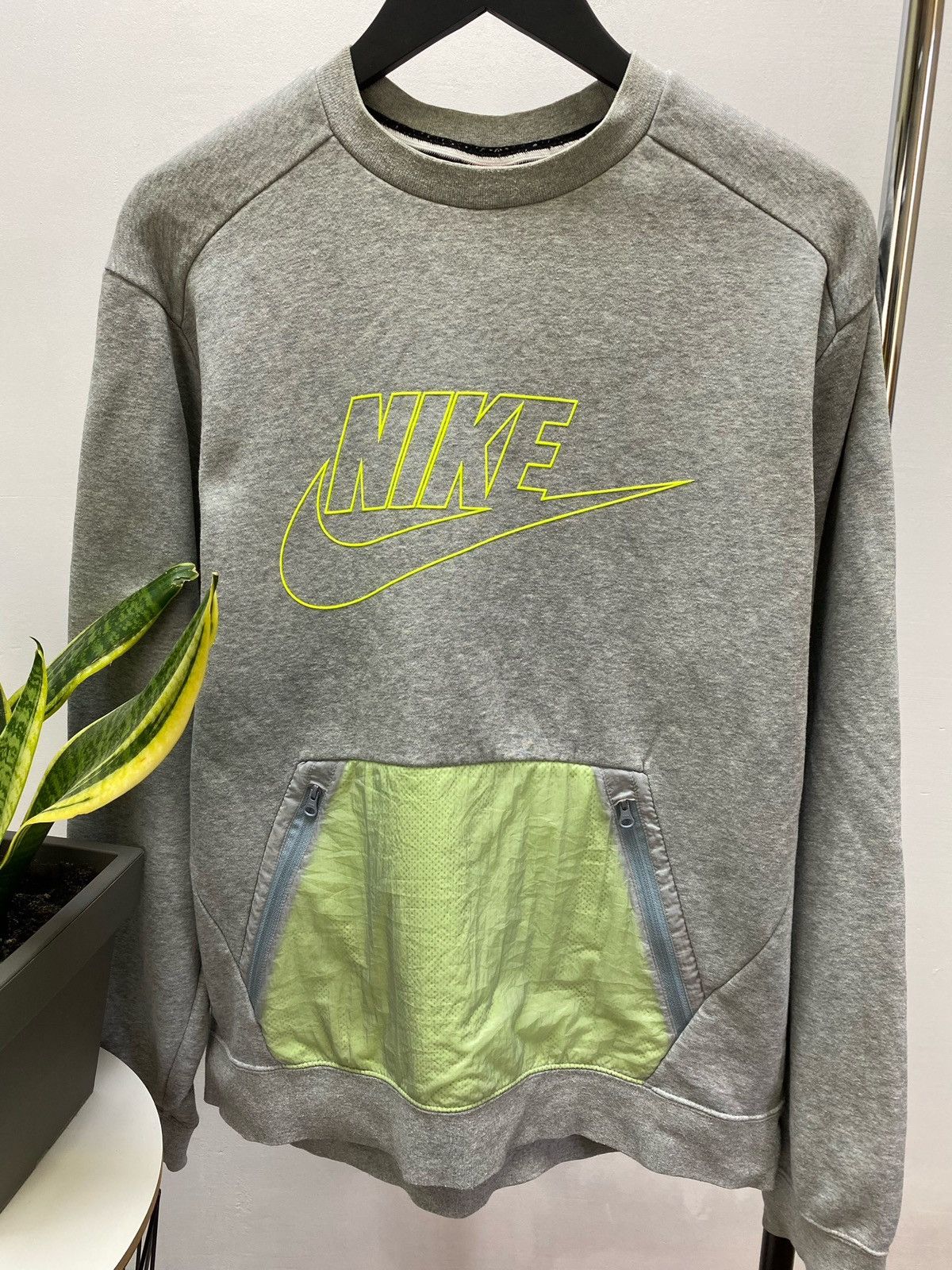 Nike × Vintage Nike Big Logo Crewneck Sweatshirt Pocket Size US L / EU 52-54 / 3 - 5 Thumbnail