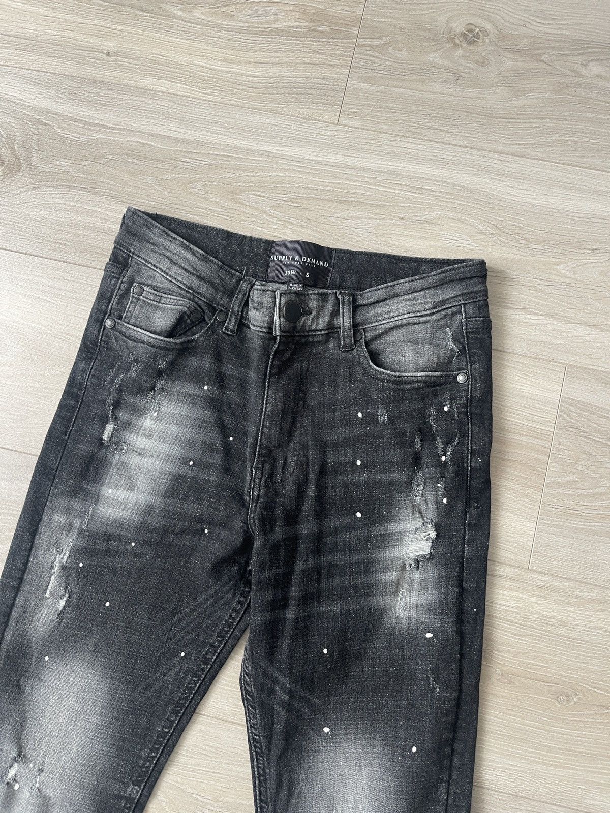 Supply & Demand Supply & Demand NYC Distressed Paint Splatter Jeans W30 Size US 30 / EU 46 - 2 Thumbnail