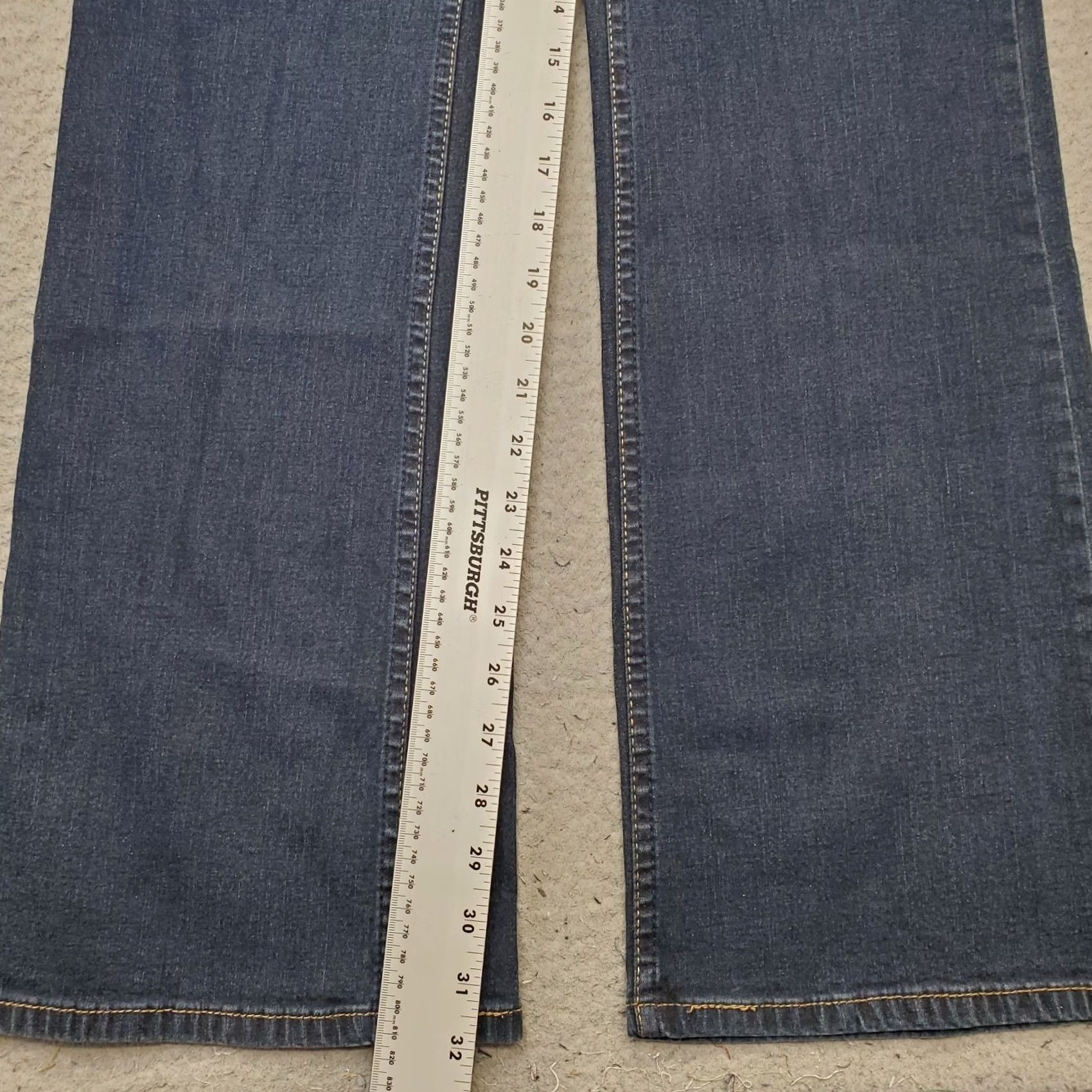Levi's Levi's Womens Jeans Bootcut Denim Dark Wash 10L Blue Low Rise Stretch High Waist 31.75 Inseam 5-Pocket Size 32" / US 10 / IT 46 - 4 Thumbnail