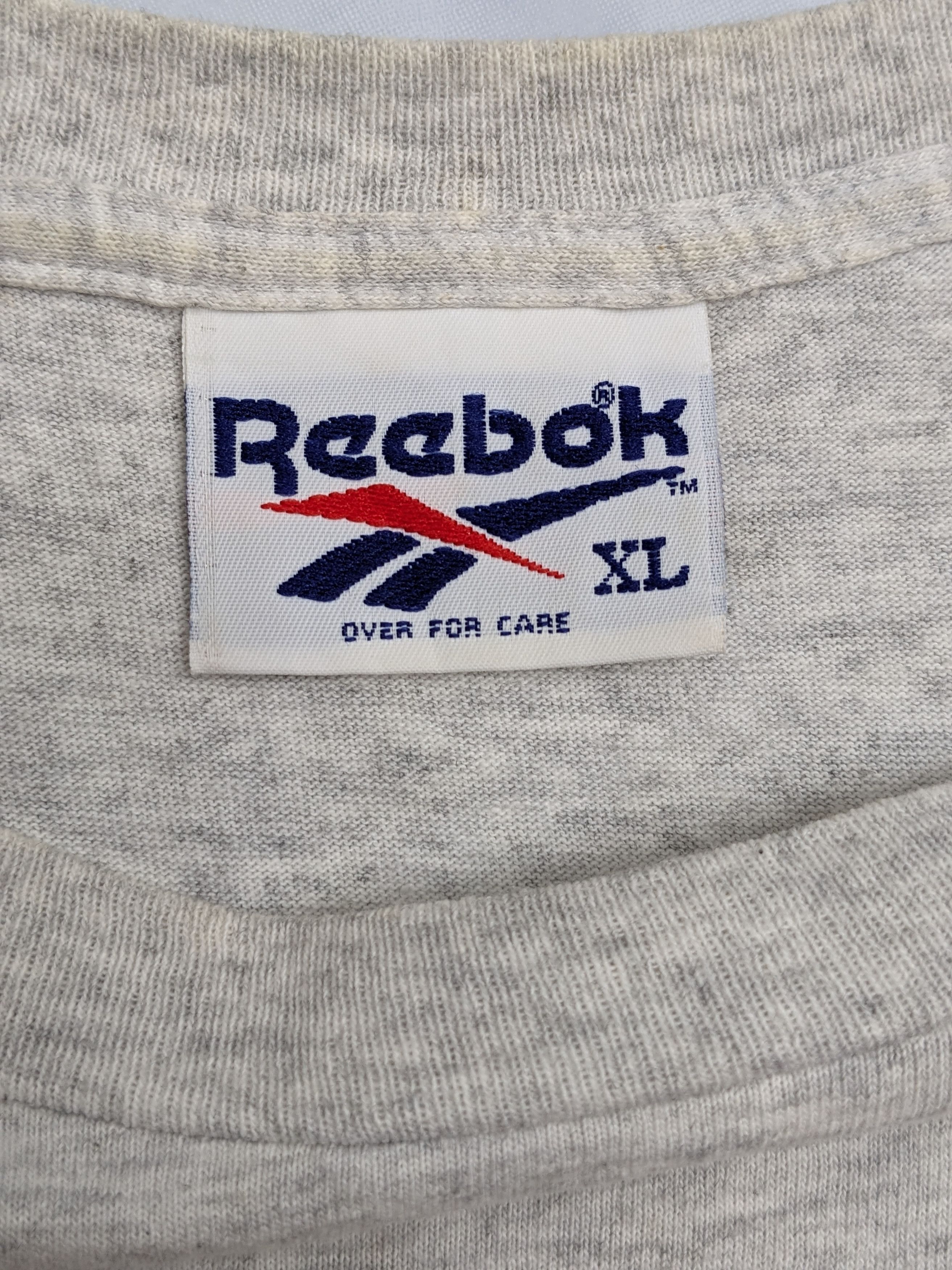 Reebok VINTAGE REEBOK BIG LOGO STREETWEAR TSHIRT Size US XL / EU 56 / 4 - 5 Thumbnail