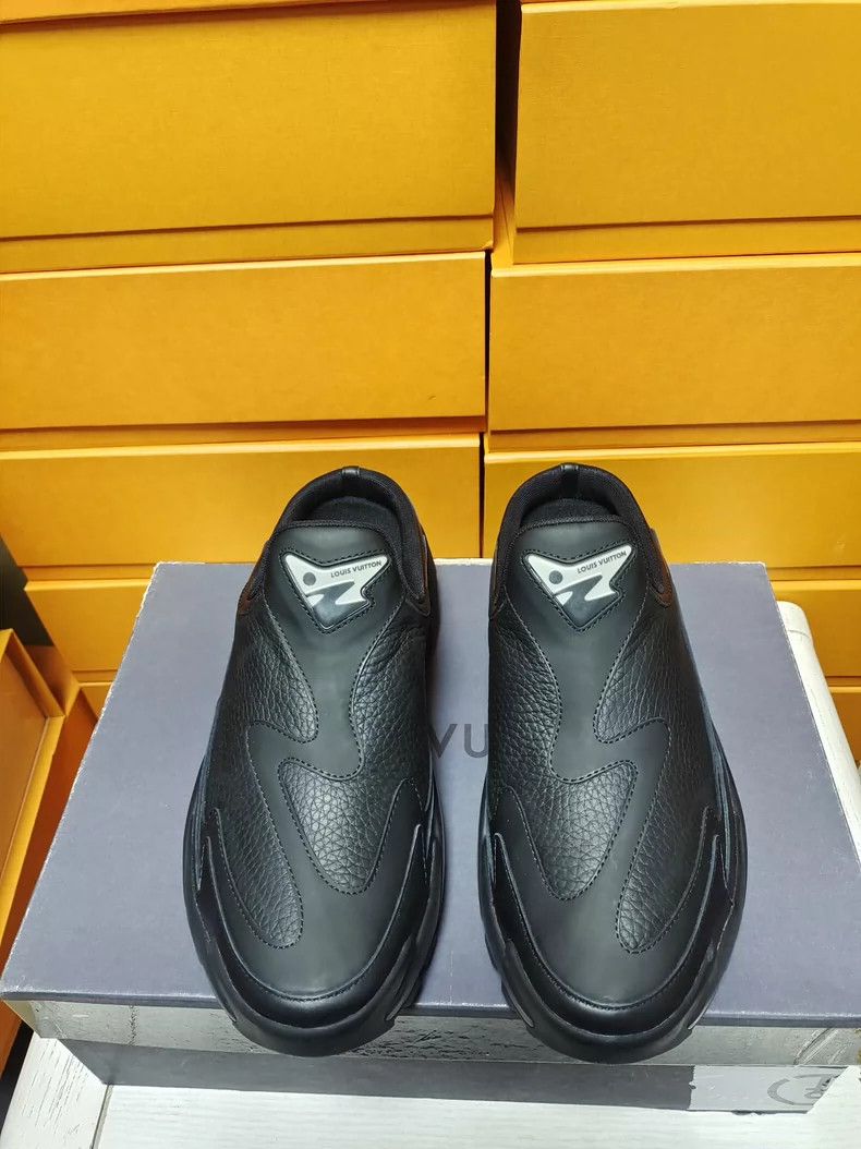 Louis Vuitton Louis Vuitton Pure leather half-heel slipper Size US 7.5 / EU 40-41 - 3 Thumbnail