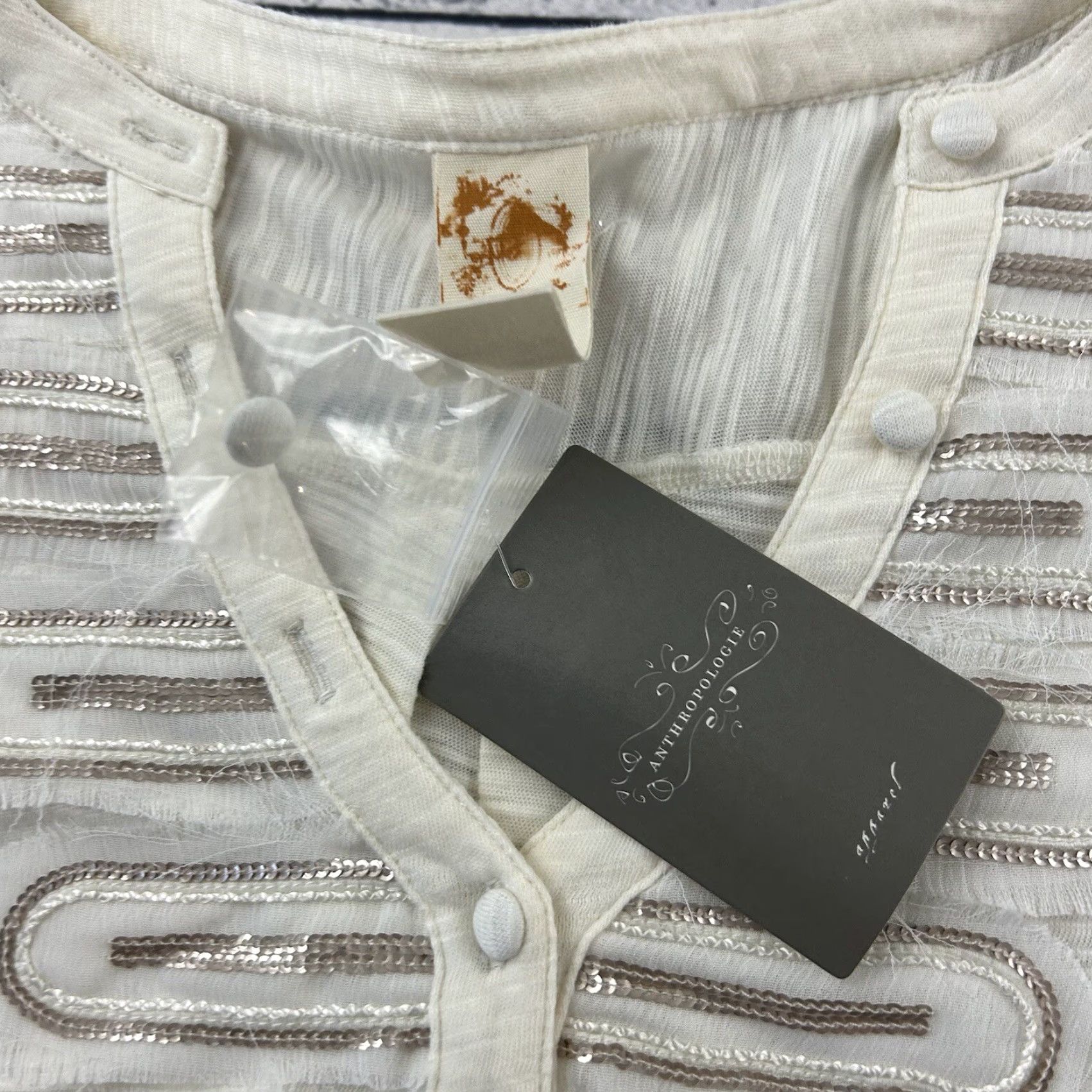 Anthropologie VINTAGE Anthropologie 3/4 Sleeve Button Front Jeweled Top Women's M Ivory Beige Blouse Womens Size M / US 6-8 / IT 42-44 - 3 Thumbnail