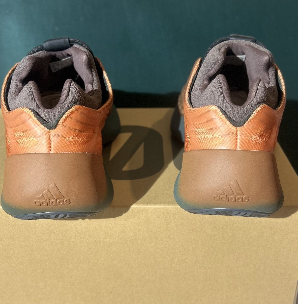 Adidas Adidas Yeezy 700 V3 "Copper Fade" – Men's Size 14.5 Like New Size US 14 / EU 47 - 3 Thumbnail