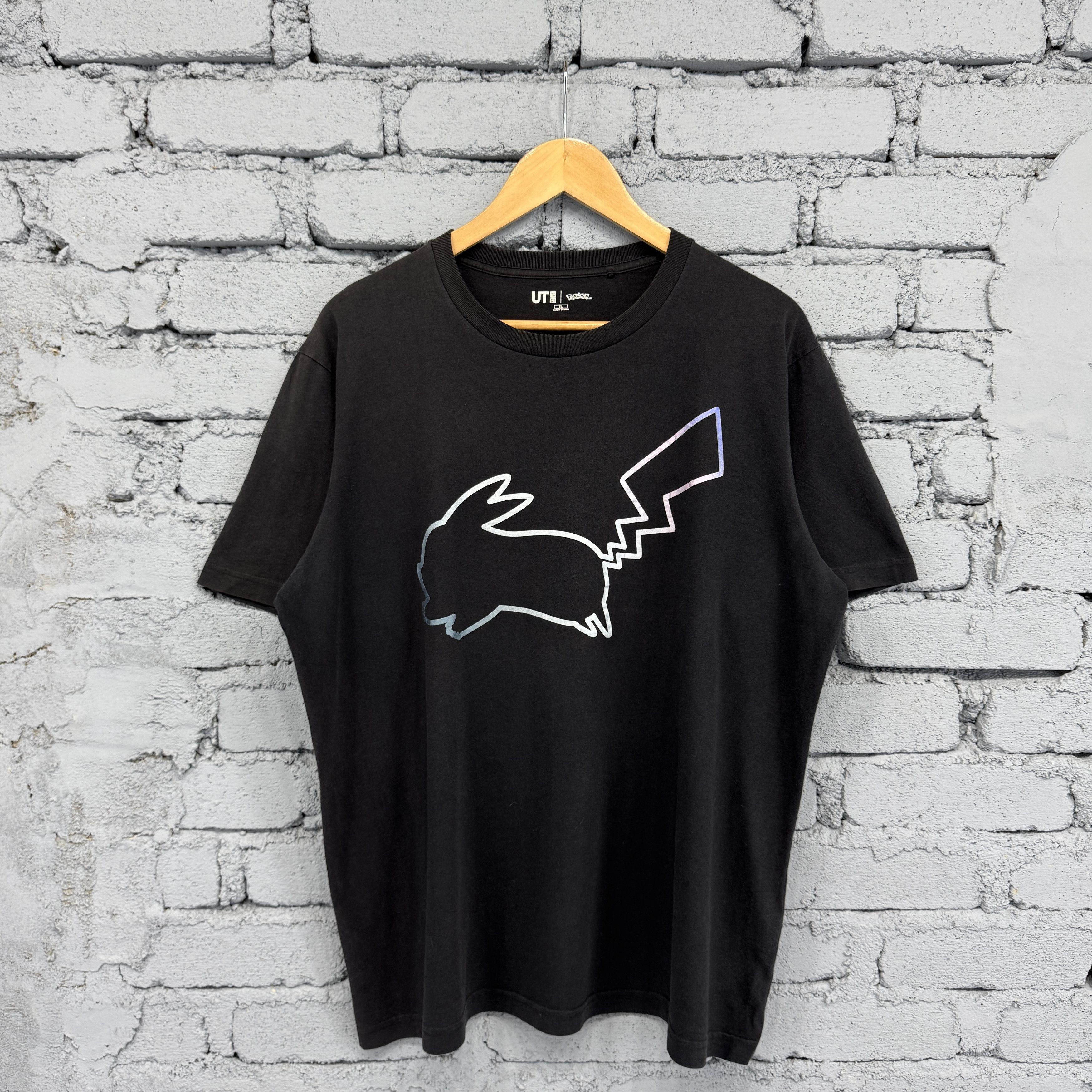 Anime Uniqlo Pokémon UT Black Sunfaded Tshirt Pikachu Graphic Size US XL / EU 56 / 4 - 1 Thumbnail