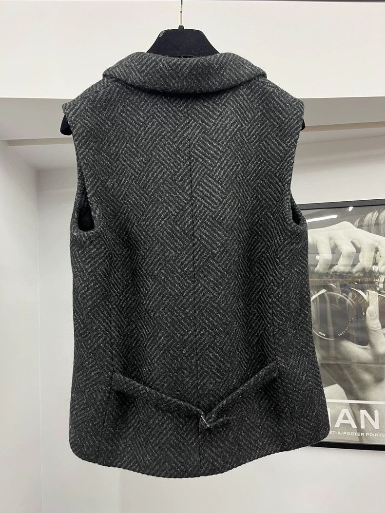 Chanel 24K gray twill wool suit vest