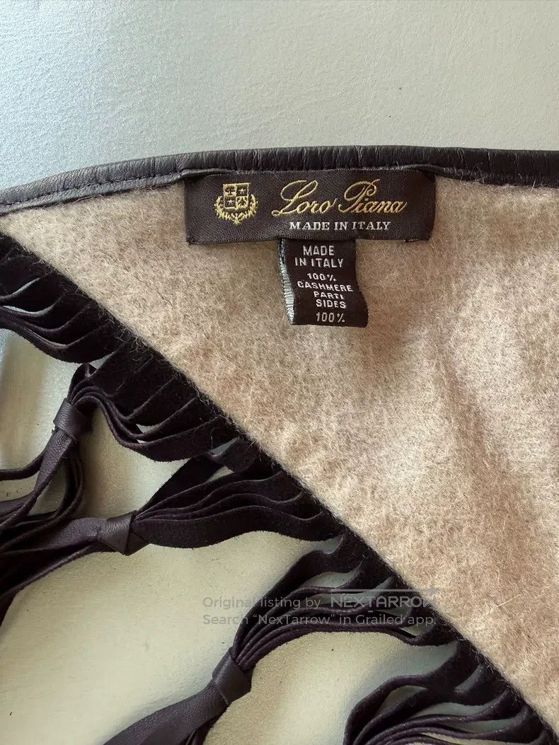 Loro Piana Loro Piana 100% cashmere, beige with purple-red stripes, b Size ONE SIZE - 1 Thumbnail