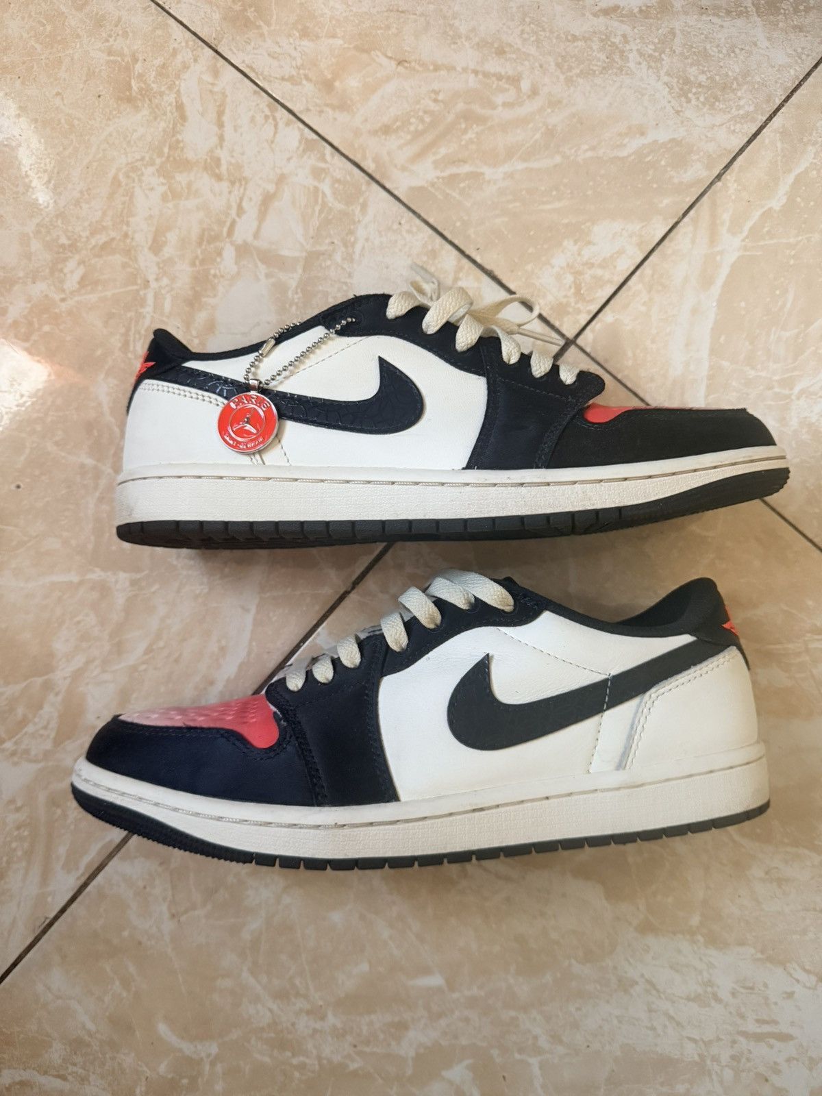Jordan 1 Low OG ‘Pink Sail Oxford’