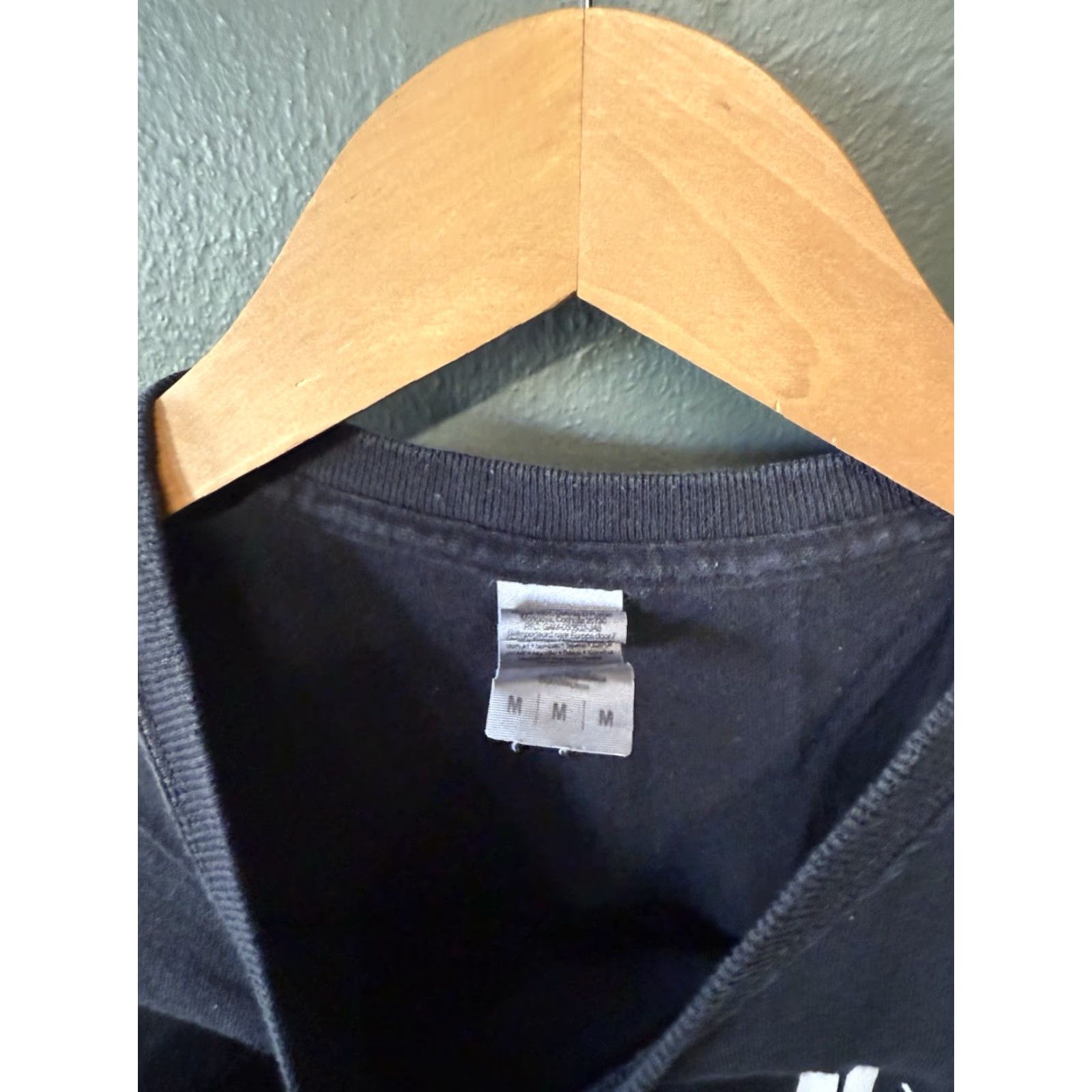 Vintage VINTAGE BTS x McDonalds Authentic Crew T-shirt Black M Unisex Adults 20x26 100% Cotton Limited Edition Size US M / EU 48-50 / 2 - 3 Thumbnail