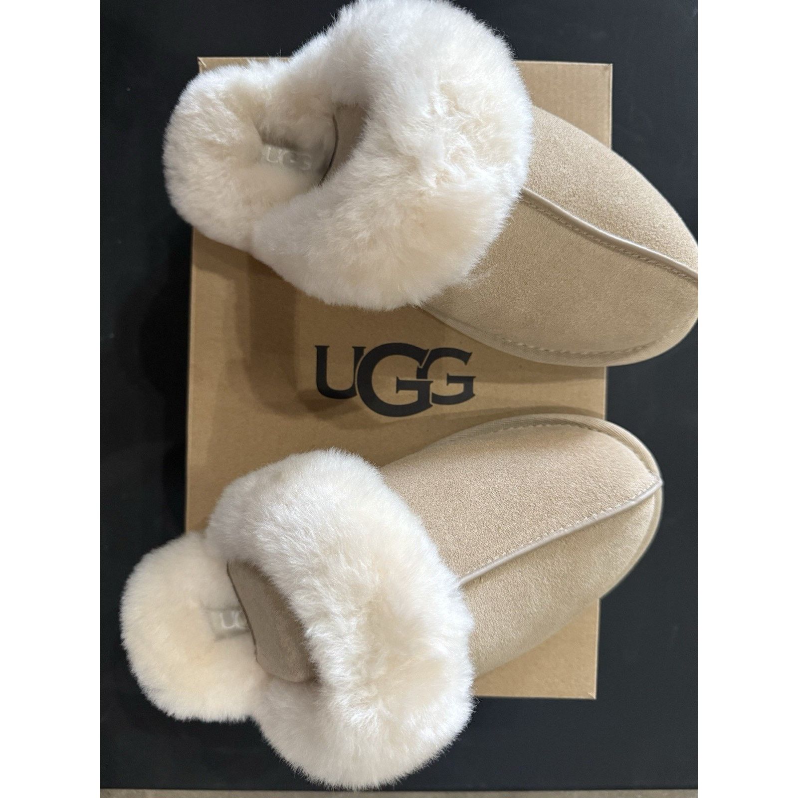 Ugg UGG WOMENS SCUFFETTE II SLIPPER SIZE US 6 SUEDE/WOOL ~ SAND Size US 6 / IT 36 - 1 Thumbnail