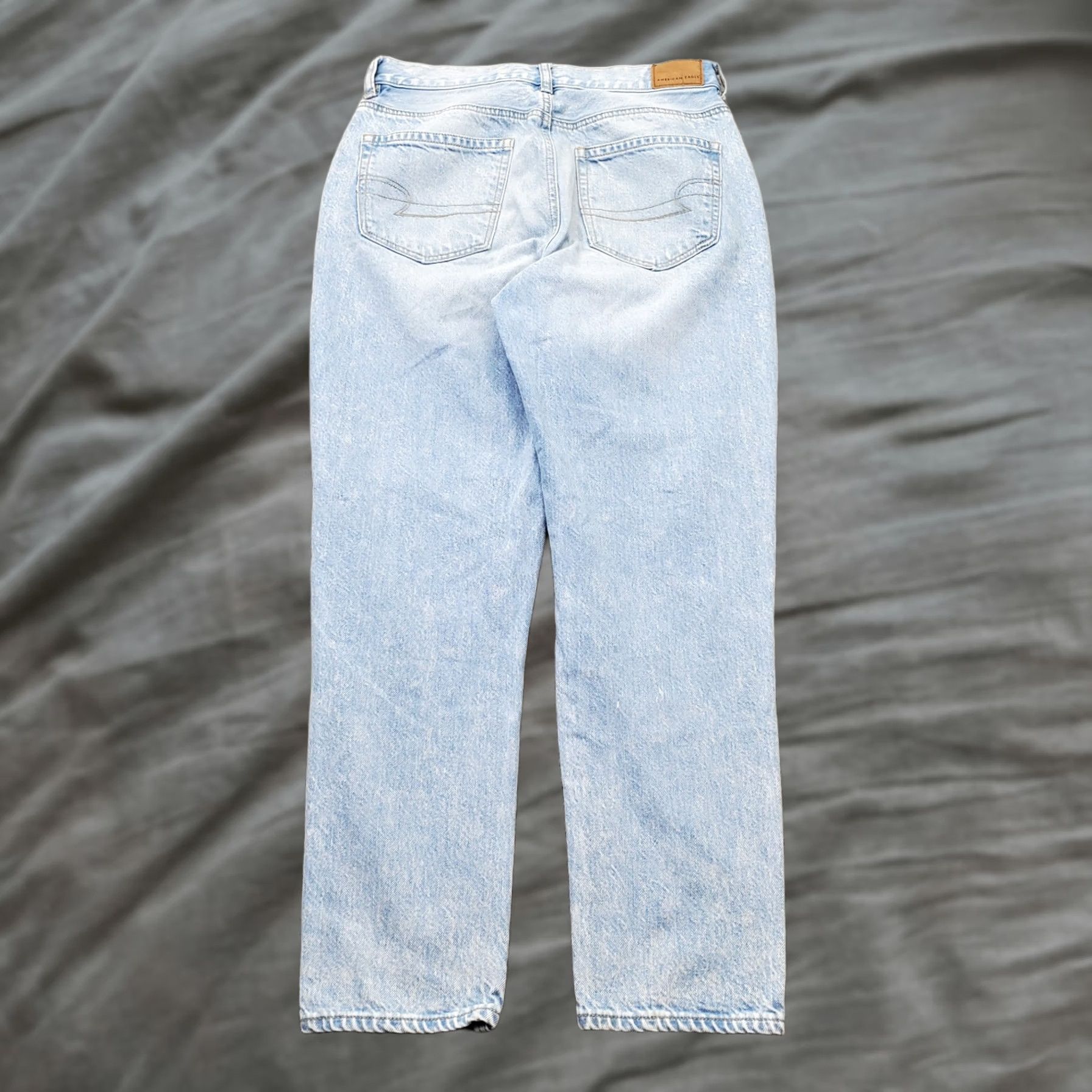 American Eagle Outfitters American Eagle Outfitters Mom Jeans Womens Size 2 Blue Distressed Light Wash Straight Jeans Size 26" / US 2 / IT 38 - 1 Thumbnail