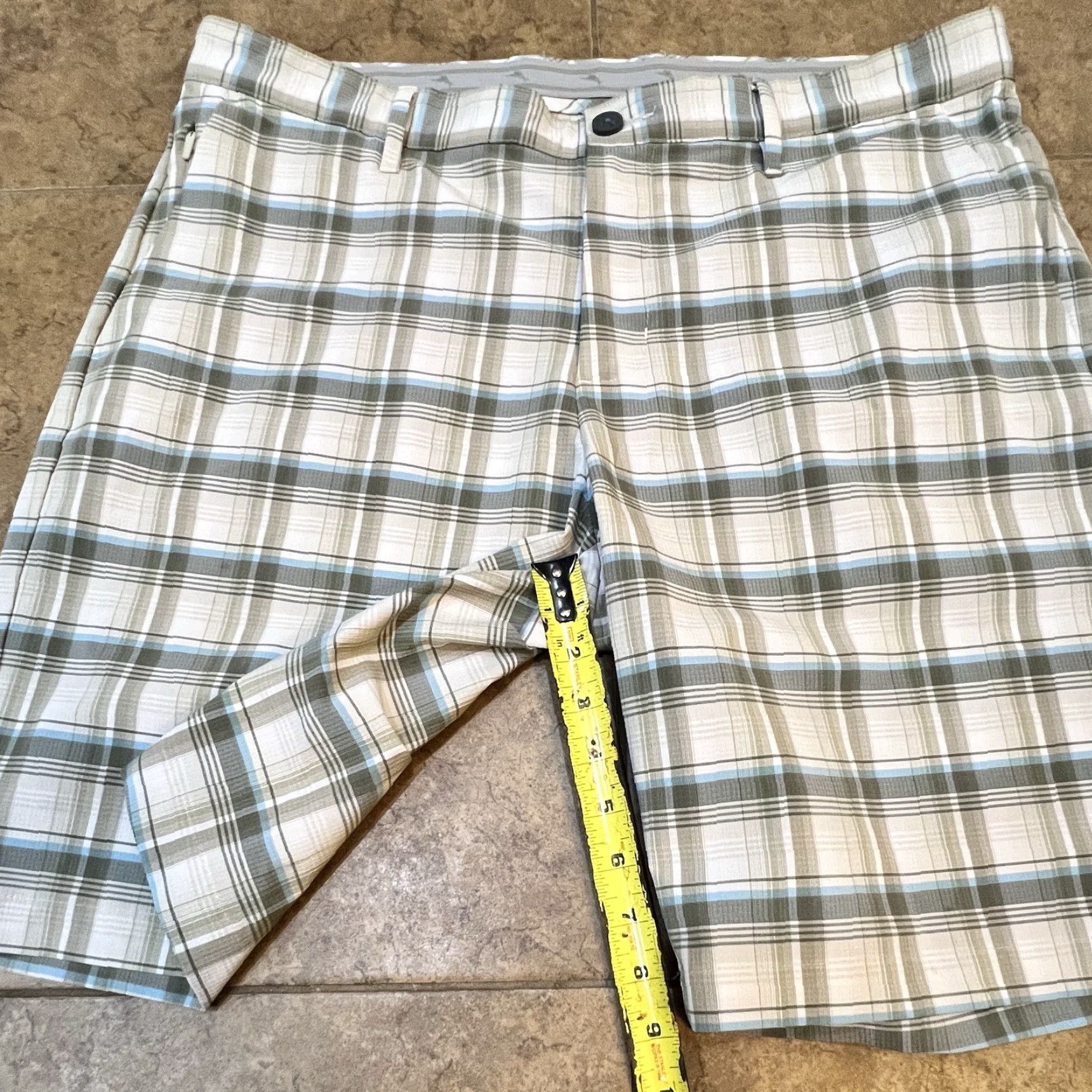 Tommy Bahama Tommy Bahama Shorts Mens 36 Plaid Performance Stretch Golf Casual Summer Beige Nautical Preppy Pocket Zip Flat Front Slas h Inseam 10in Size US 36 / EU 52 - 7 Thumbnail