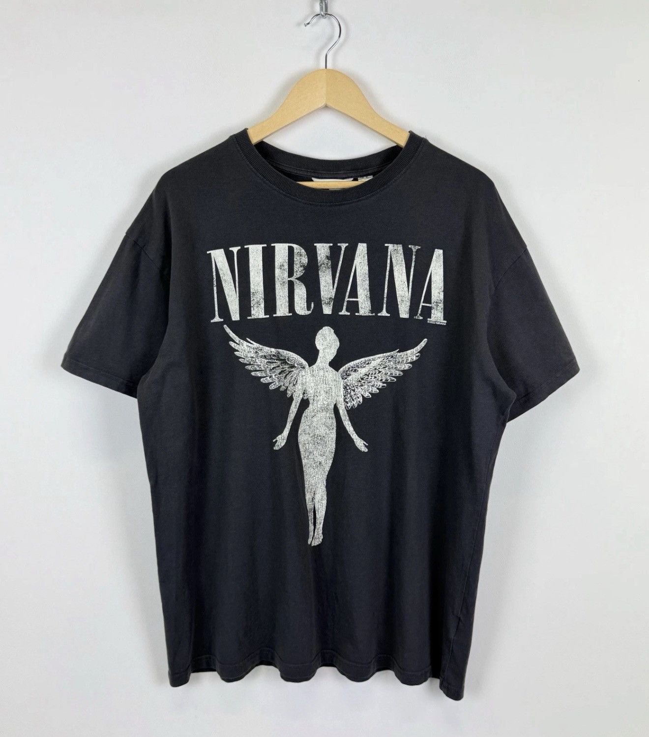 Nirvana H&M Nirvana 2022 T-shirt Womens Size M Gray Top Short Sleeve Size M / US 6-8 / IT 42-44 - 1 Thumbnail