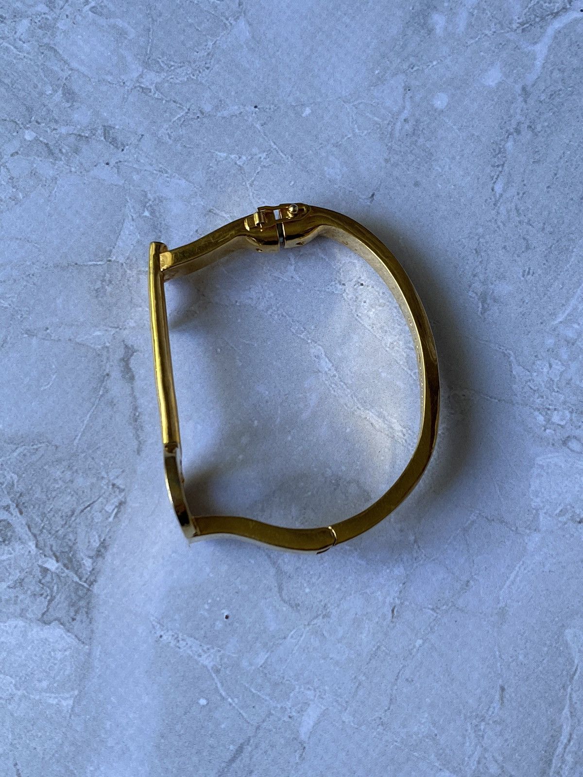 Kate Spade Kate Spade New York Gold-Tone Heart Bangle Bracelet Size ONE SIZE - 4 Thumbnail