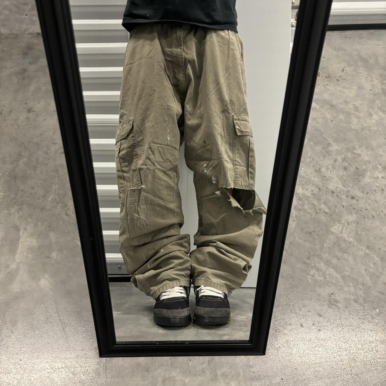 Japanese Brand × Vintage Crazy Vintage Y2K/2000s Baggy Khaki Skater Workwear Distressed Cargo Pants! Size US 36 / EU 52 - 1 Thumbnail