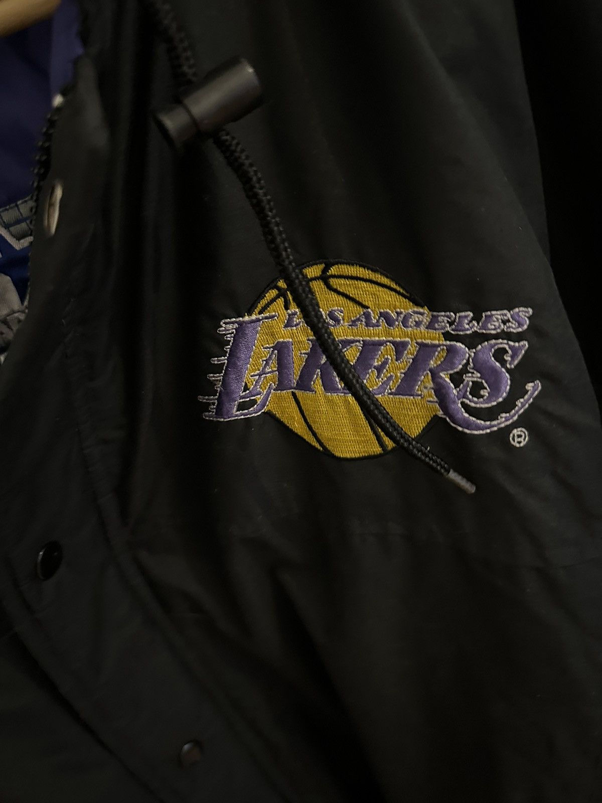 Starter Starter Jacket Los Angeles Lakers Size XL Vintage 90s Size US XL / EU 56 / 4 - 6 Thumbnail