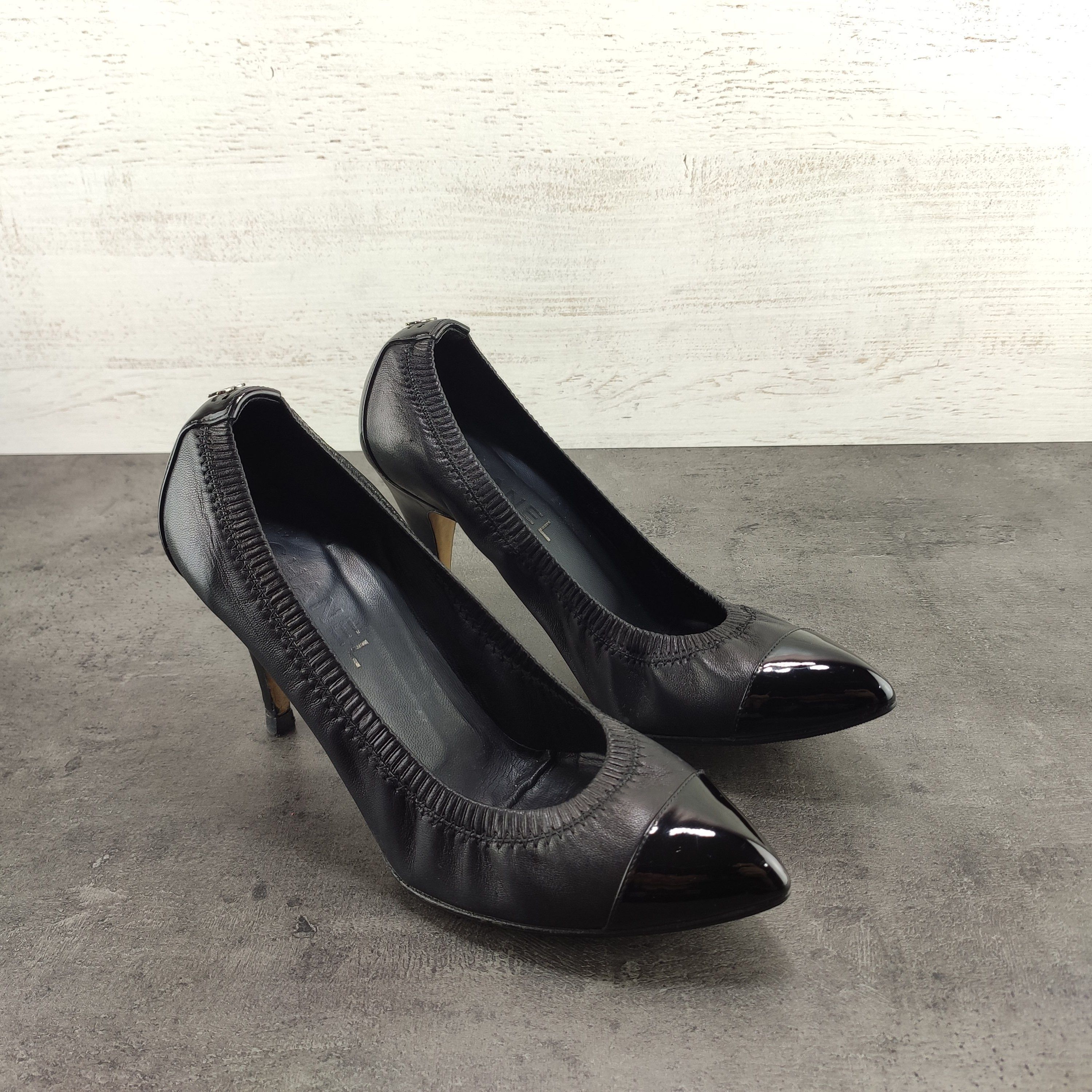 Chanel Chanel black leather patent toe heels Size US 8 / IT 38 - 4 Thumbnail
