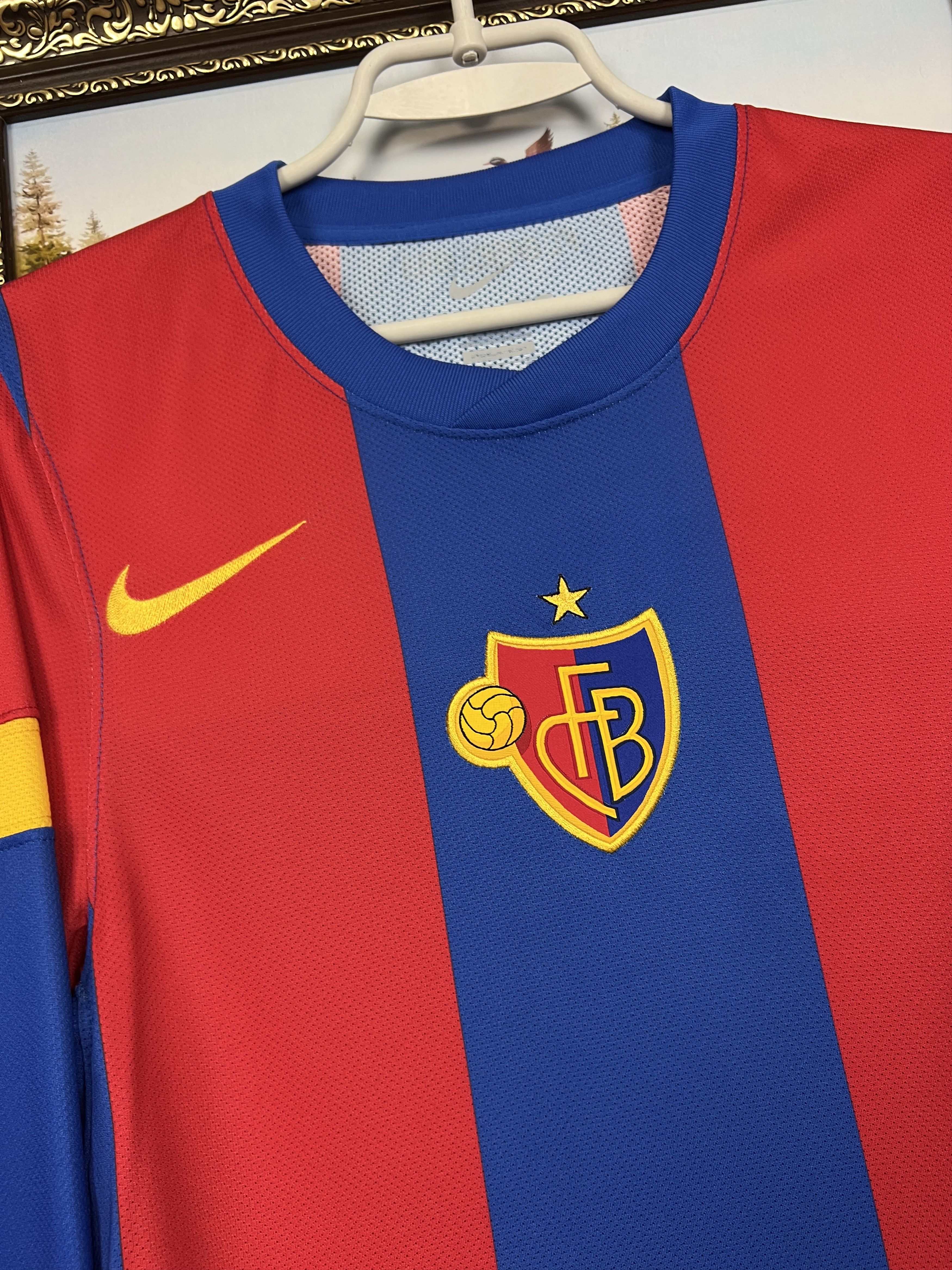 Nike Basel football shirt 2011 Soccer Player Issue Nike Tee Hype Size US S / EU 44-46 / 1 - 3 Thumbnail