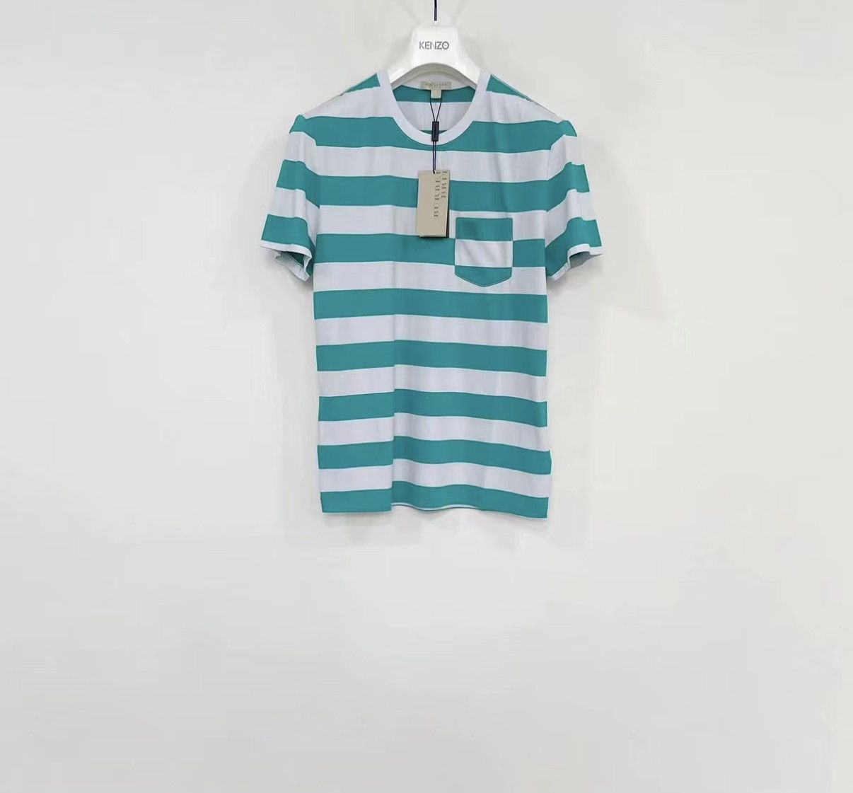 Burberry BURBERRY 100% Cotton Short Sleeve T-shirt J30 Size US S / EU 44-46 / 1 - 1 Thumbnail