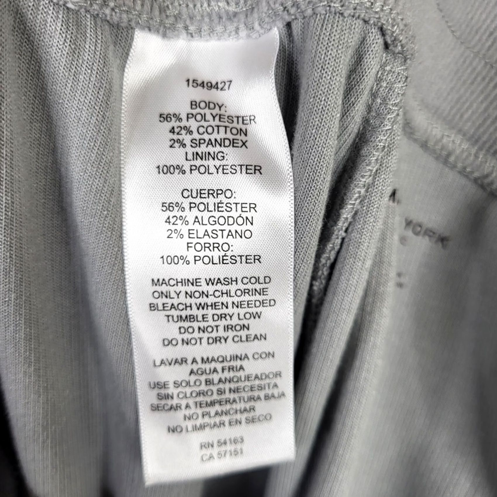 Andrew Marc MARC NEW YORK ANDREW MARC Men Jogger M Gray Solid Casual Buttons Regular Rise Mid Inseam 28.5" Size US 31 - 6 Thumbnail