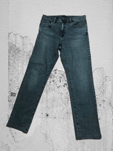 Uniqlo Uniqlo Jeans Size US 30 / EU 46 - 1 Thumbnail