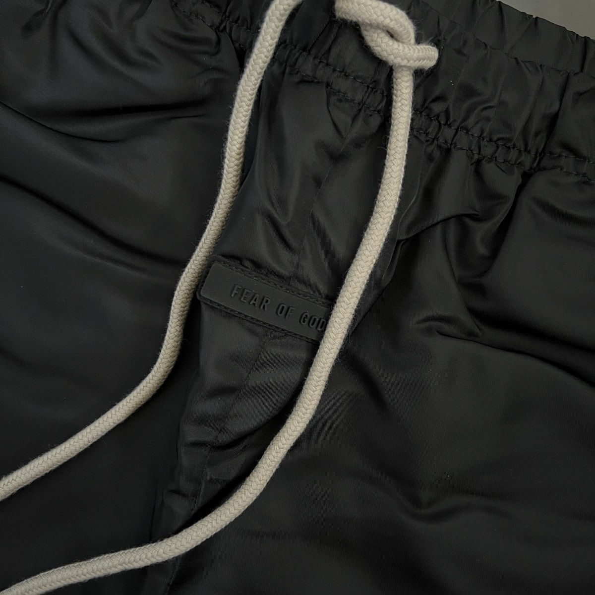 Essentials Fear Of God Essentials Running Short Size US 28 / EU 44 - 3 Thumbnail