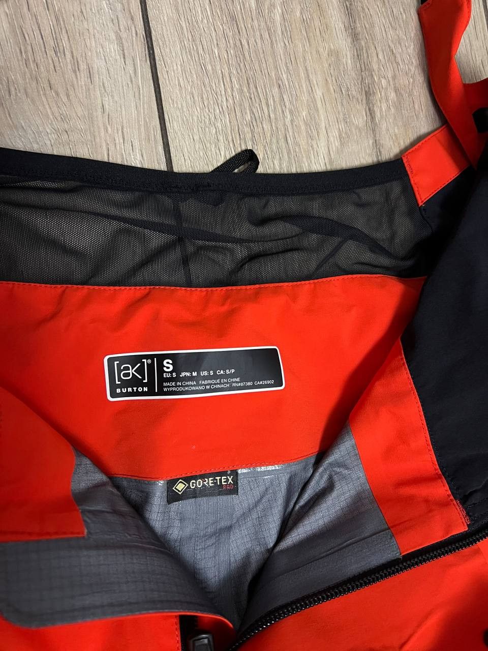 Burton Burton AK Tusk Gore-Tex PRO 3L HI-TOP Bib Ski Pants sz S Size 30" / US 8 / IT 44 - 10 Thumbnail