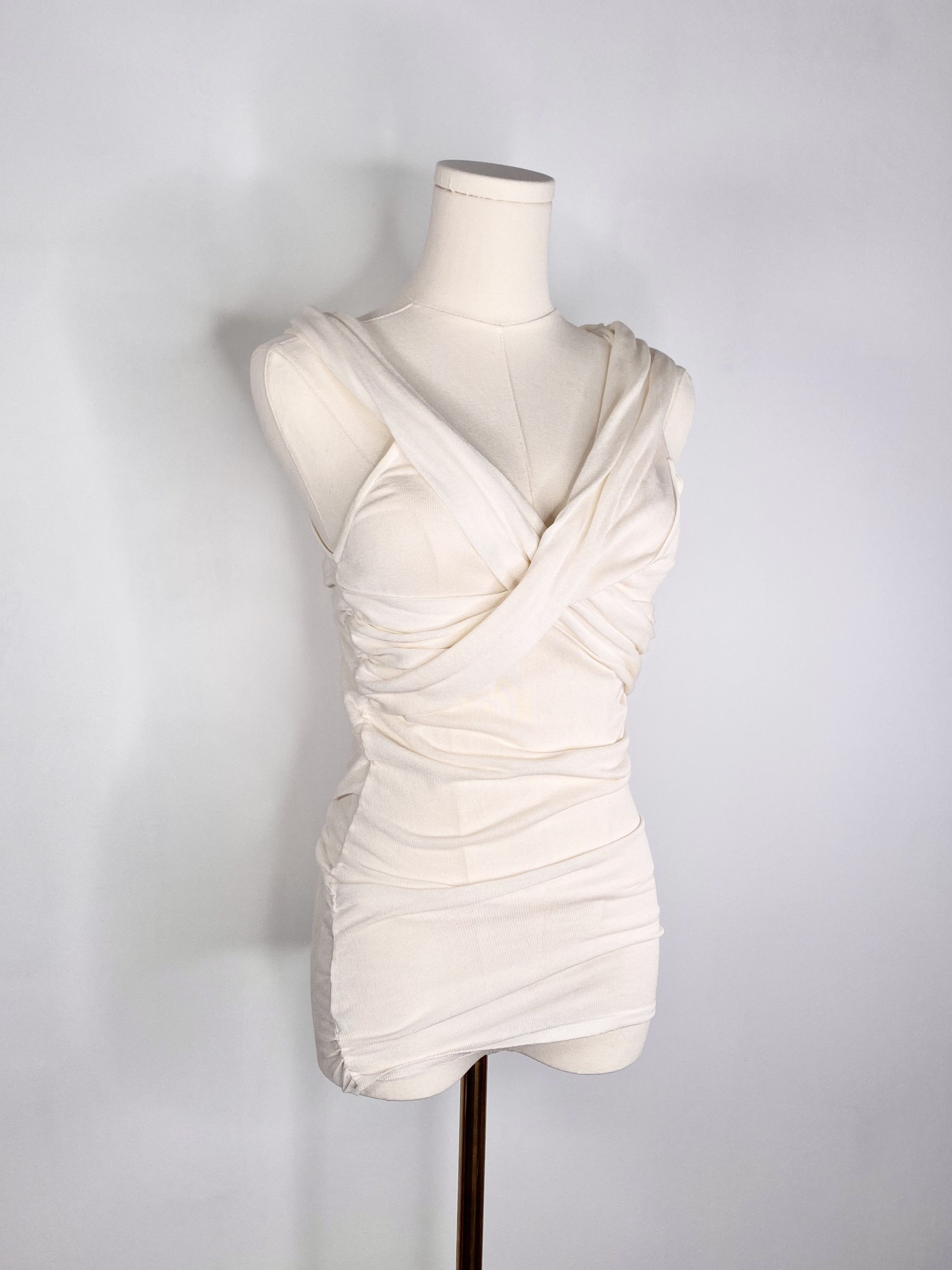 Designer Ana Molinari - Creme wrap camisole blouse Size ONE SIZE - 3 Thumbnail