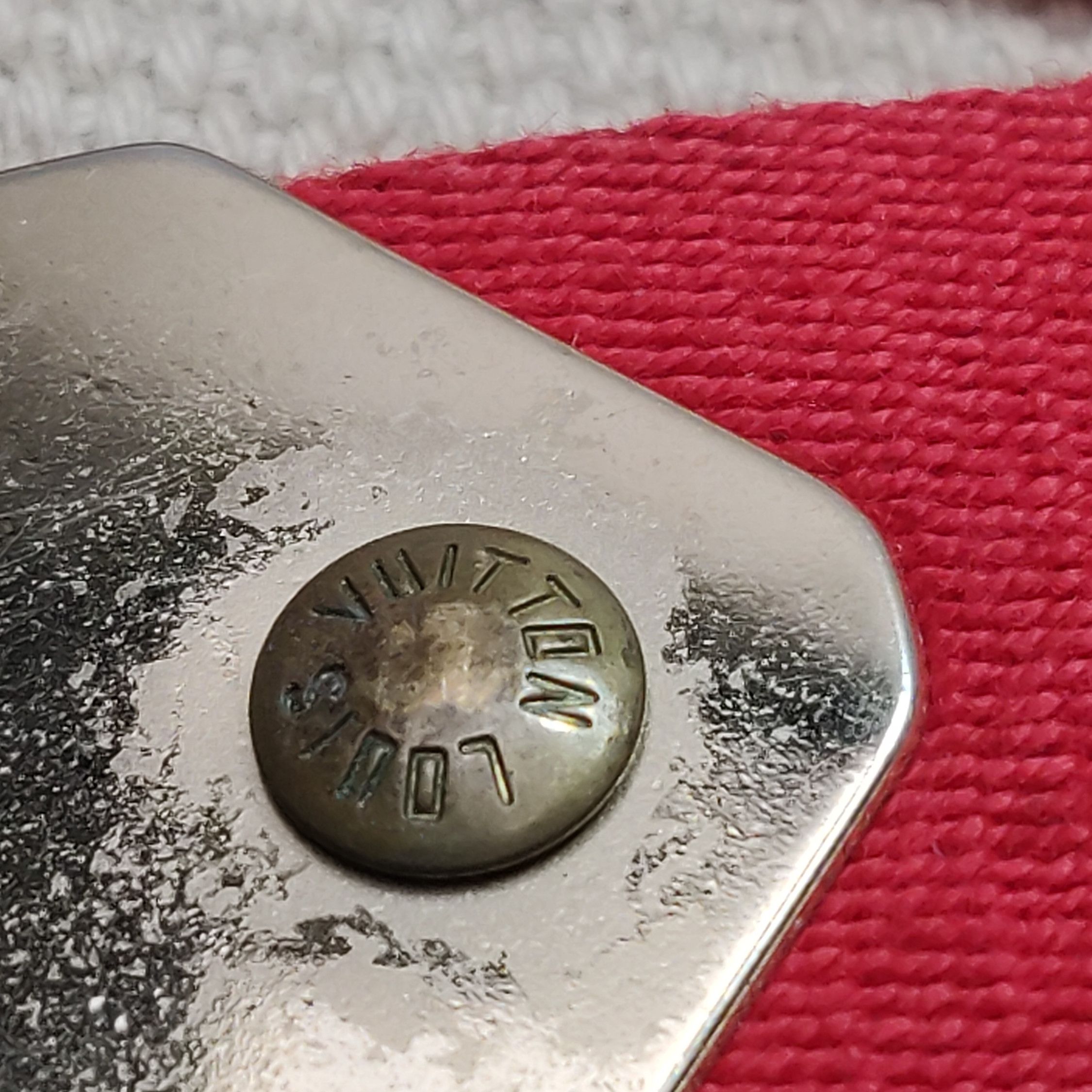 Louis Vuitton Louis Vuitton (LV) Antigua canvas color matching rivet meta Size ONE SIZE - 9 Thumbnail