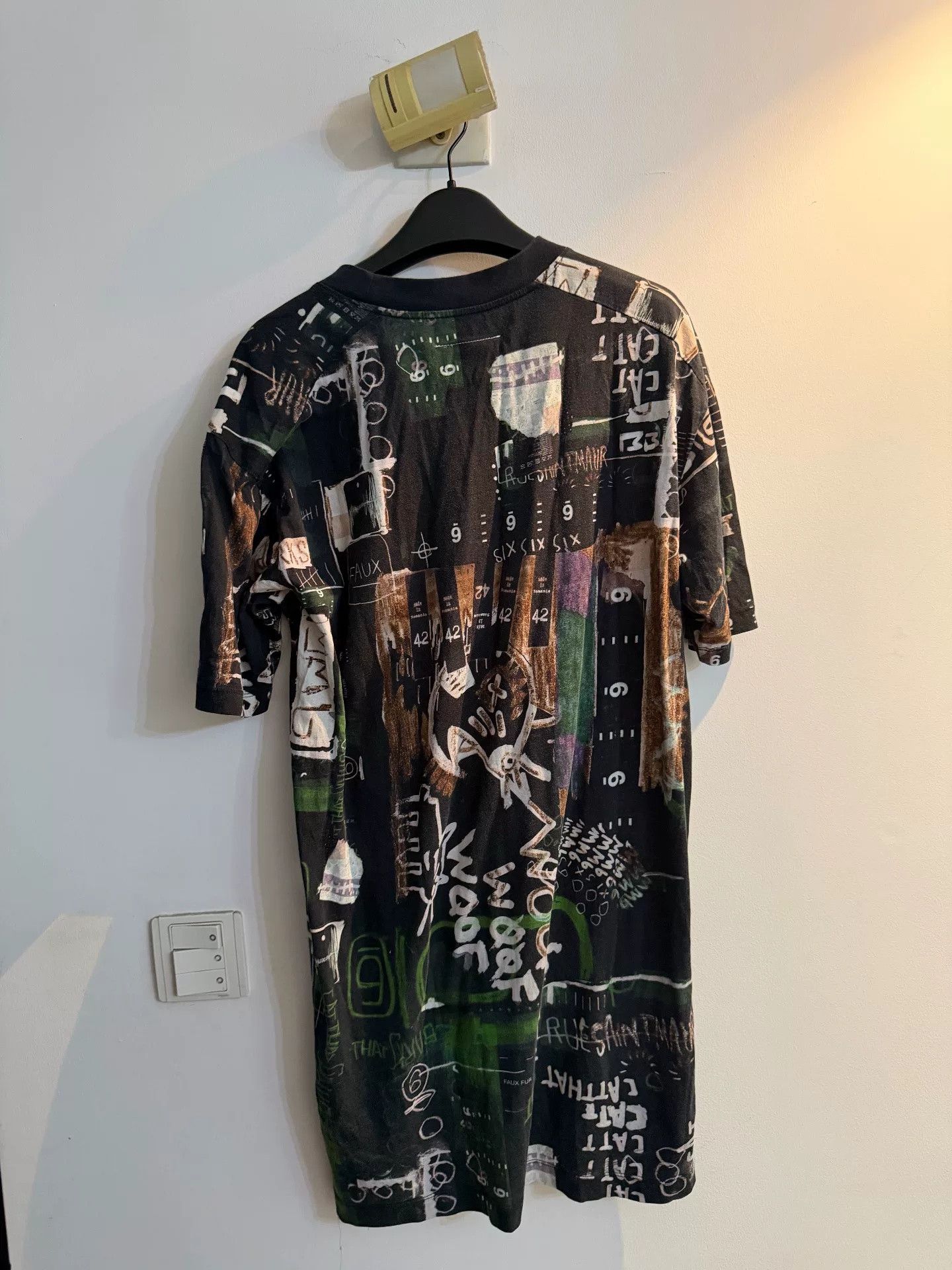 Maison Margiela Maison Martin Margiela Mid-Length Graffiti T-Shirt Size US M / EU 48-50 / 2 - 1 Thumbnail