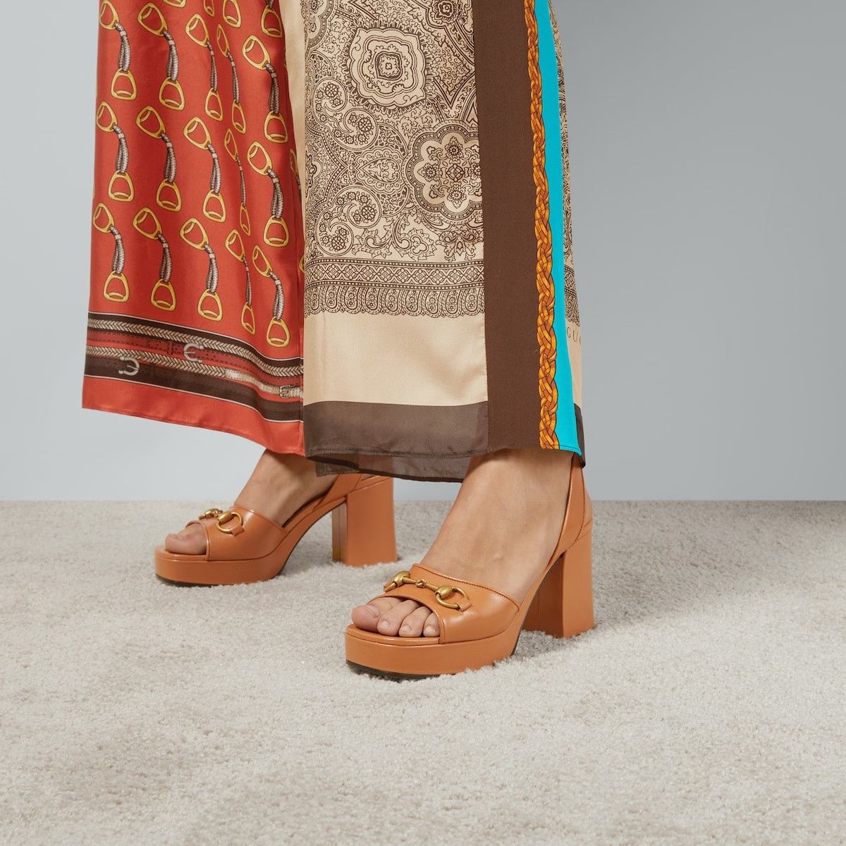 Gucci oc11z1025 Horsebit Sandals in Brown Size US 9.5 / IT 39.5 - 2 Thumbnail
