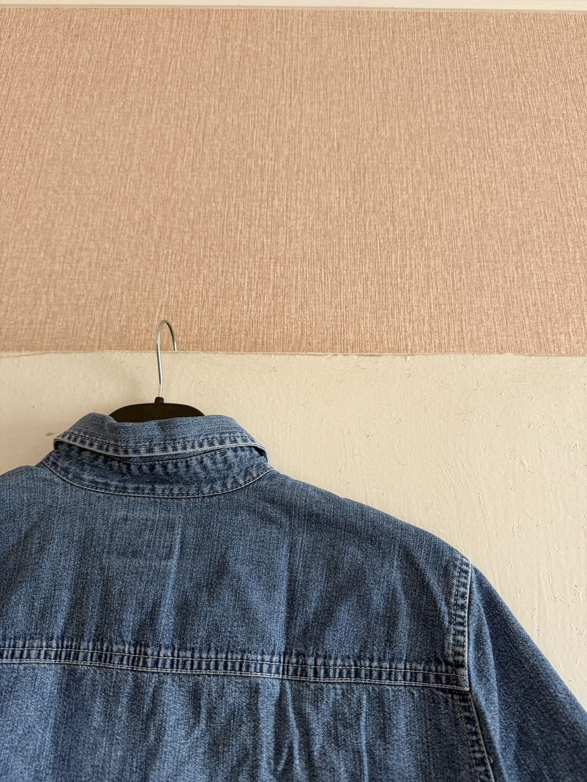 Levi's Vintage Levi’s Jeans Denim Short Sleeve Button Up Women’s Size L / US 10 / IT 46 - 8 Thumbnail