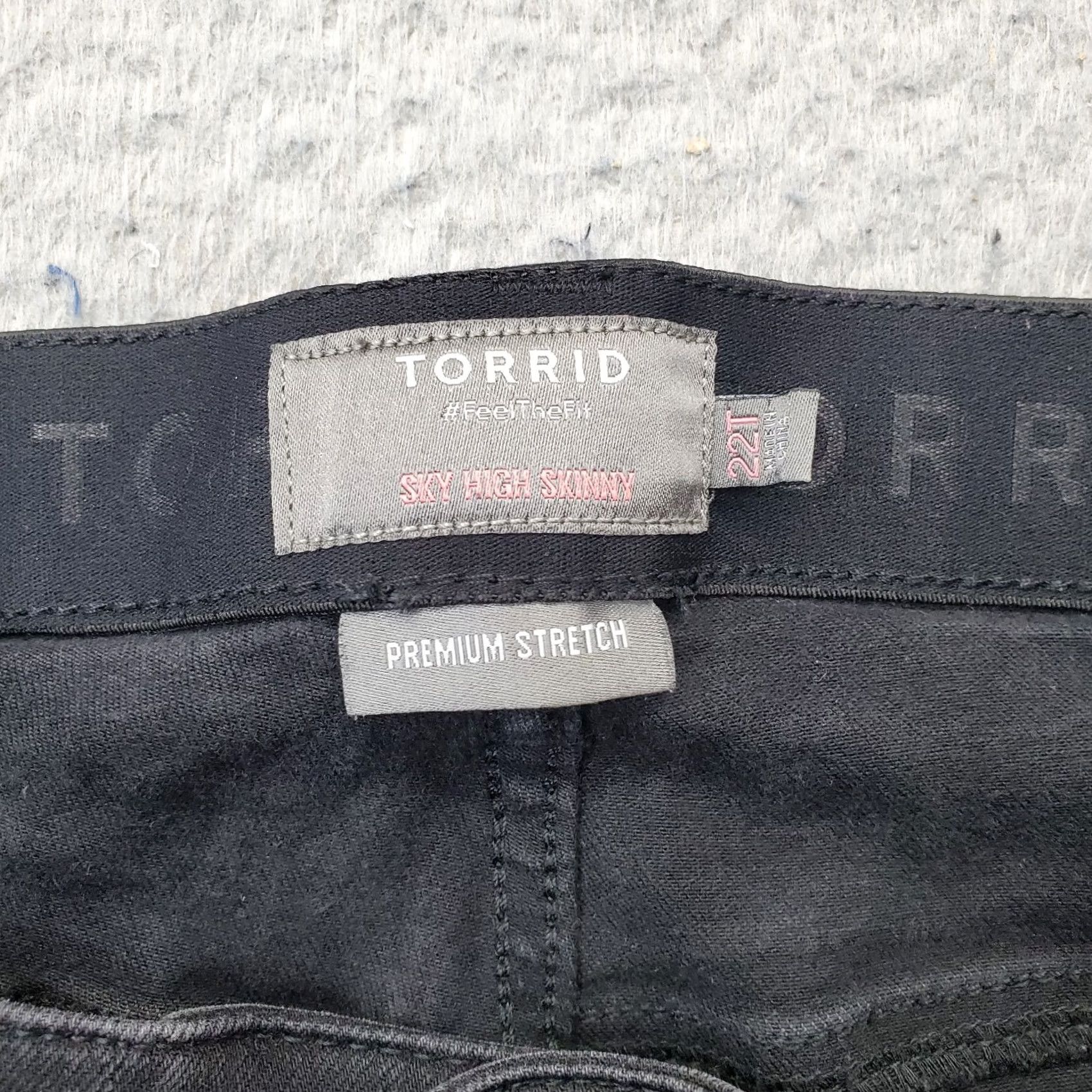 Torrid Torrid Womens Size 22T Black Denim Sky High Skinny Jeans Distressed Premium Stretch Size 40" / US 18 - 7 Thumbnail