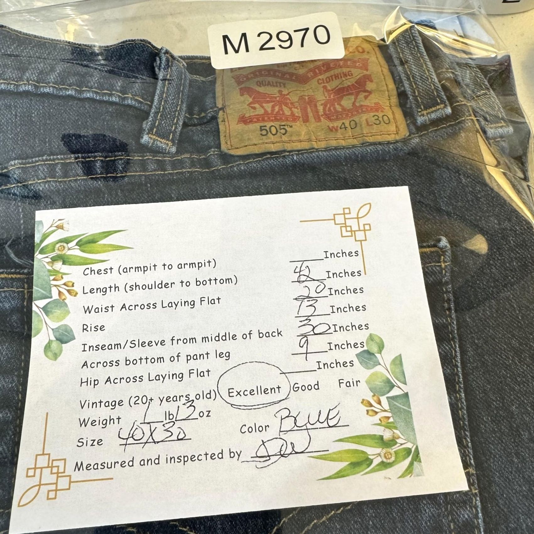 Levi's VINTAGE Levis 505 Jeans Mens 40x30 Blue Regular Fit Straight Leg Denim Zip Fly Size US 40 / EU 56 - 8 Thumbnail