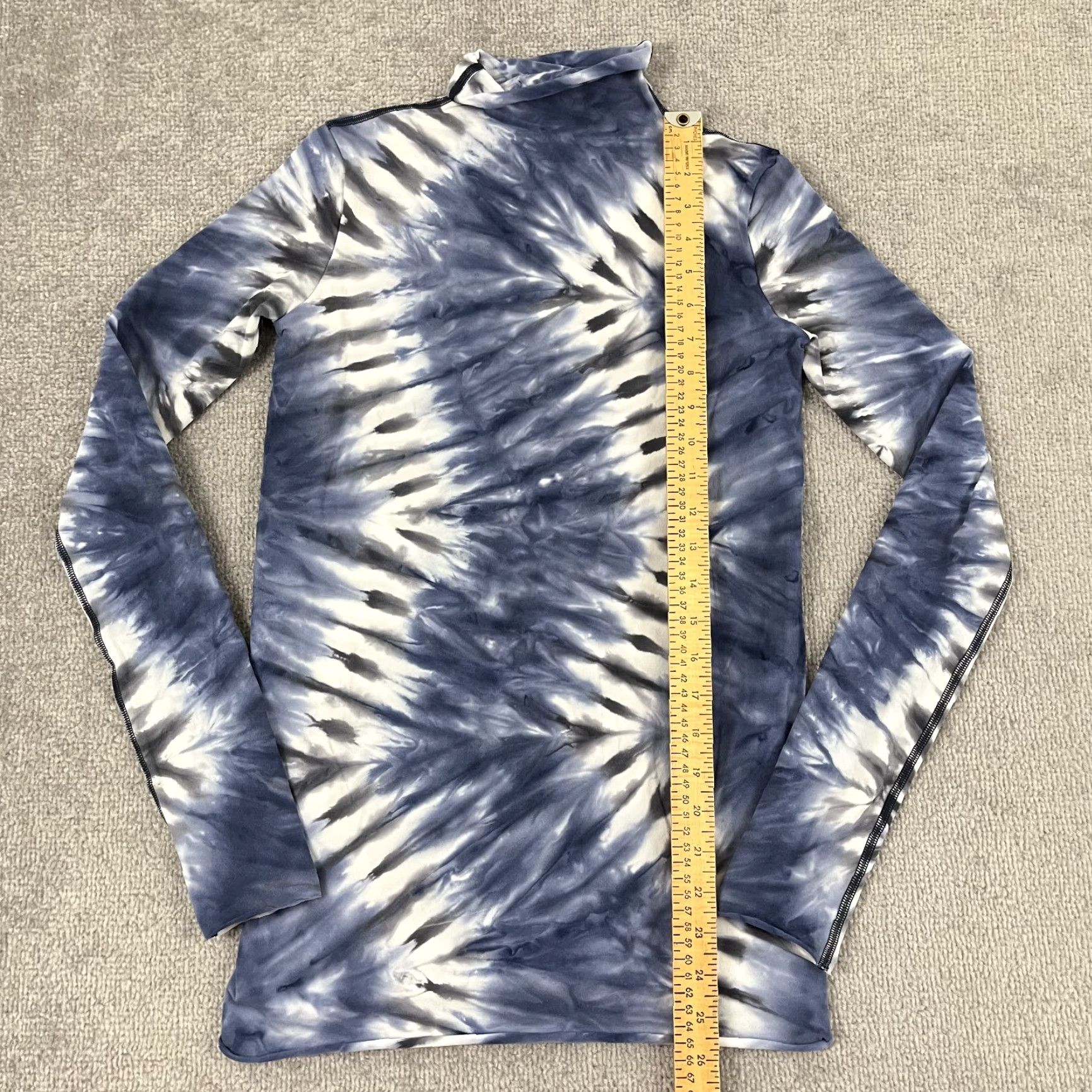 Tory Burch Tory Burch Sport Shirt Womens Medium Blue Tie Dye Mock Neck Stretch Compression Size M / US 6-8 / IT 42-44 - 4 Thumbnail