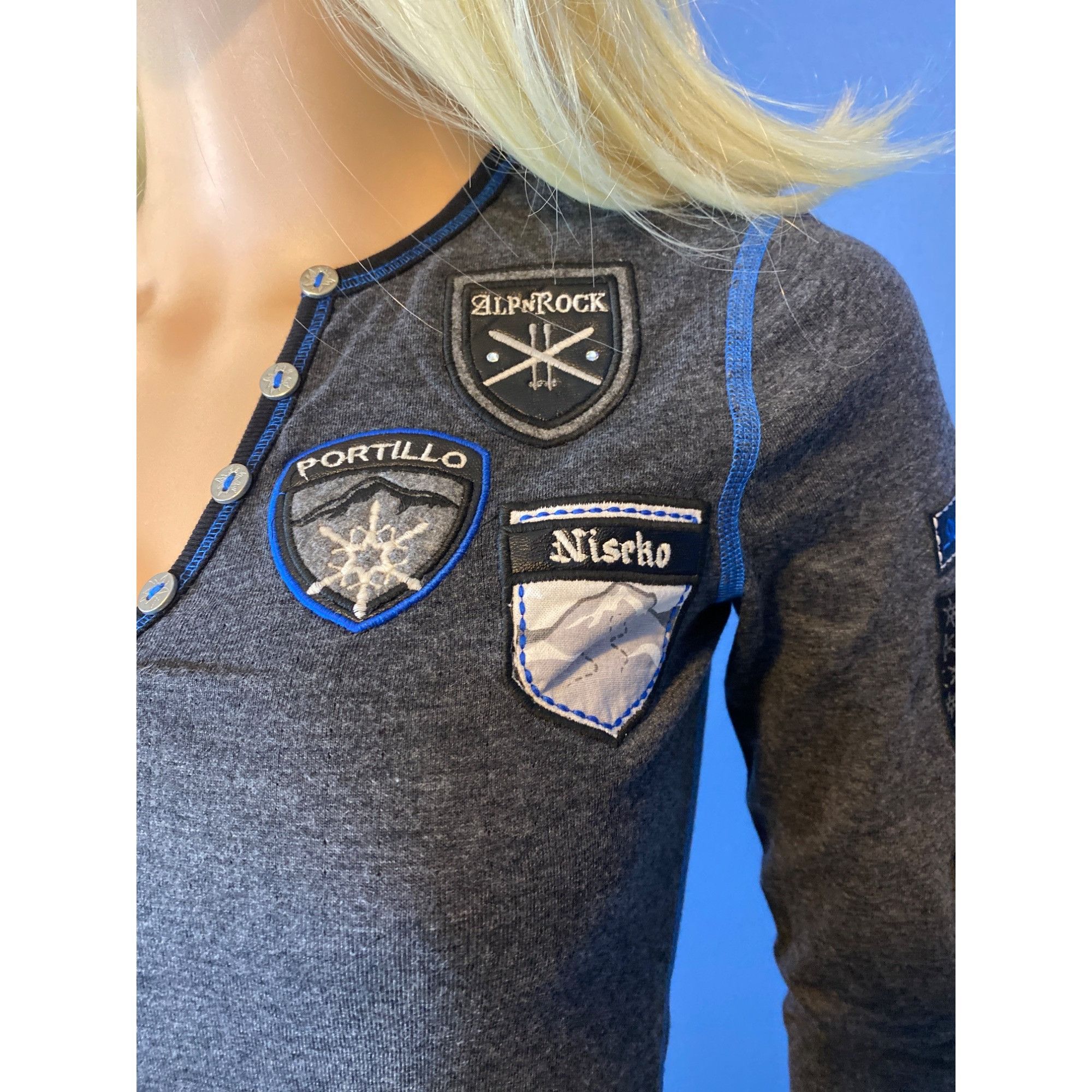 Other NWT Alp-n-Rock "Ski the World" Henley Shirt Top XS/S Gray M Size XS / US 0-2 / IT 36-38 - 5 Thumbnail