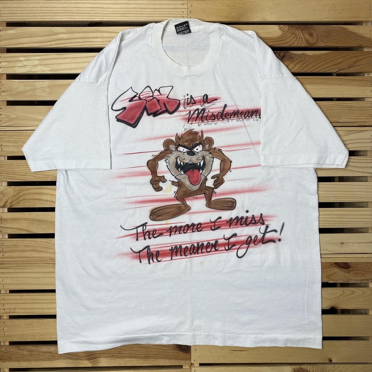 Fruit Of The Loom Vintage Taz White Naughty Airbrush Tee Size 2XL Size US XXL / EU 58 / 5 - 1 Thumbnail