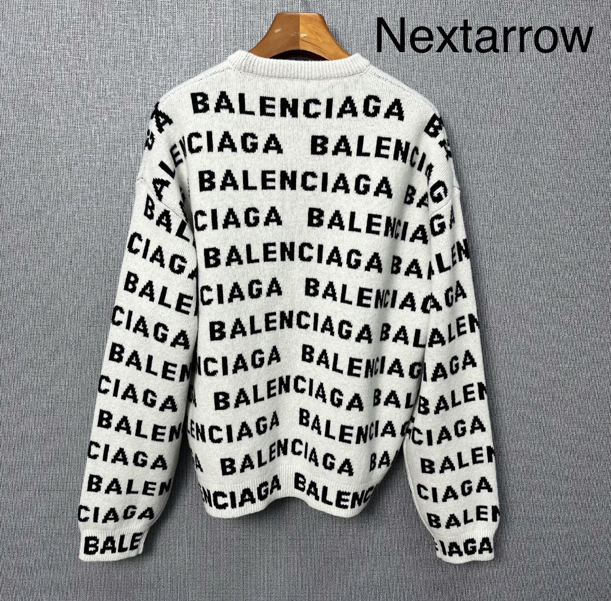 Balenciaga Balenciaga logo printed round neck long sleeved sweater Size US S / EU 44-46 / 1 - 2 Thumbnail