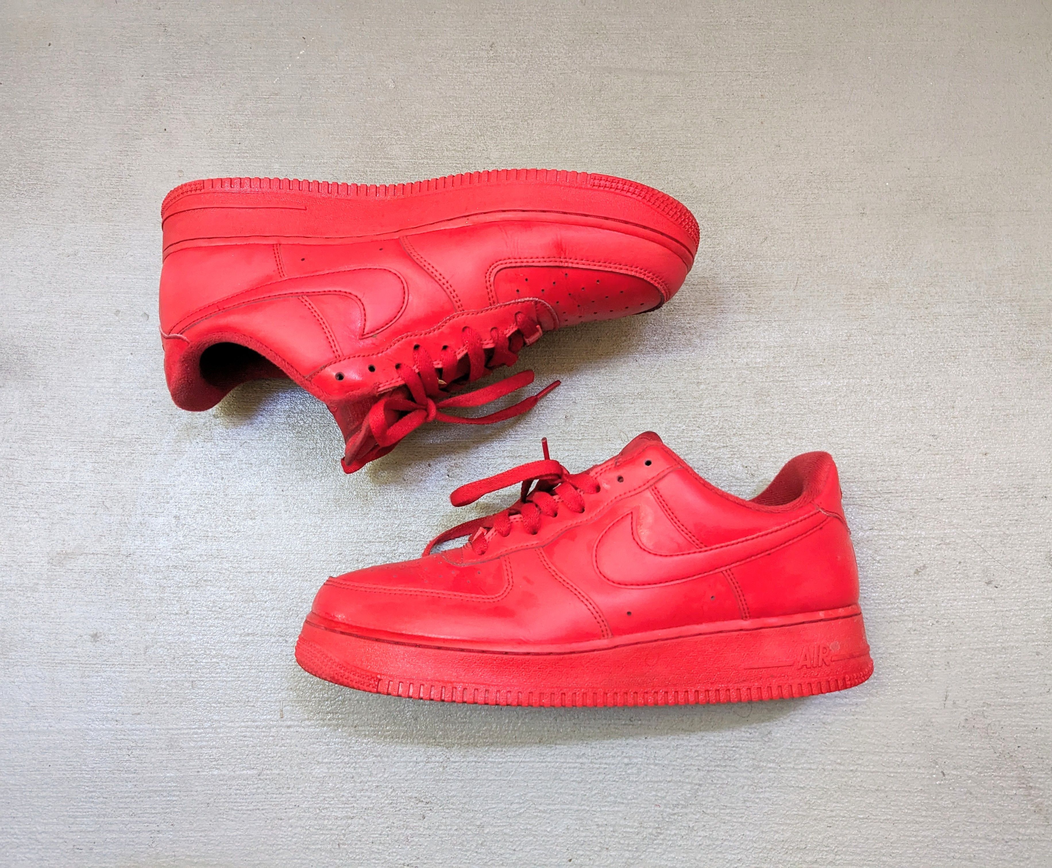 mens nike air force red
