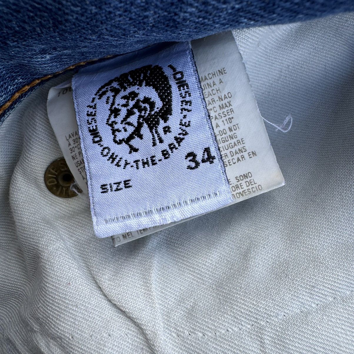 Diesel × Vintage Diesel Vintage Straight Jeans Basic Blue Denim Size US 34 / EU 50 - 12 Thumbnail