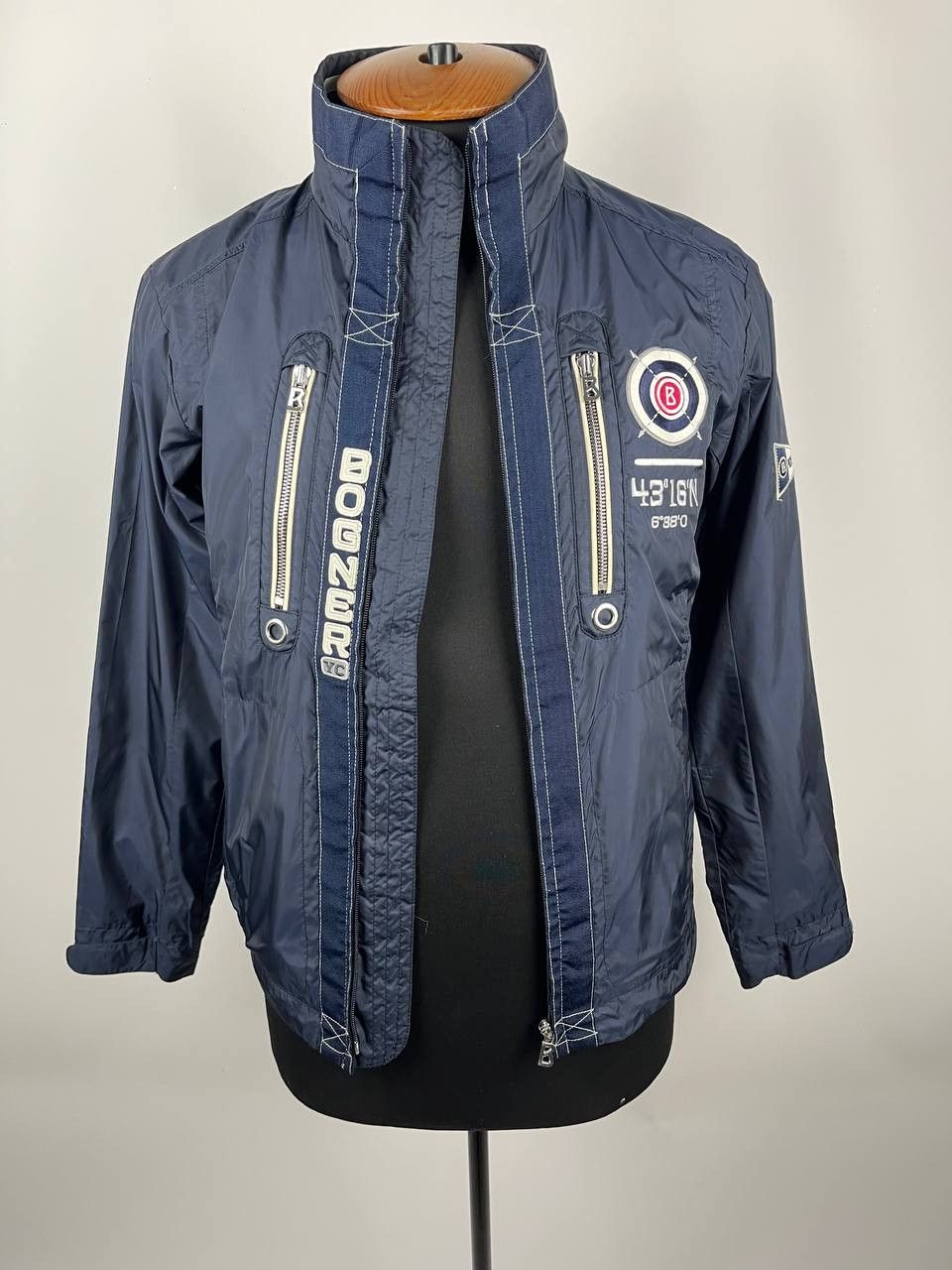 Bogner Bogner Navy Blue Yachting Jacket Embroidered Patches Sailing Size US S / EU 44-46 / 1 - 2 Thumbnail