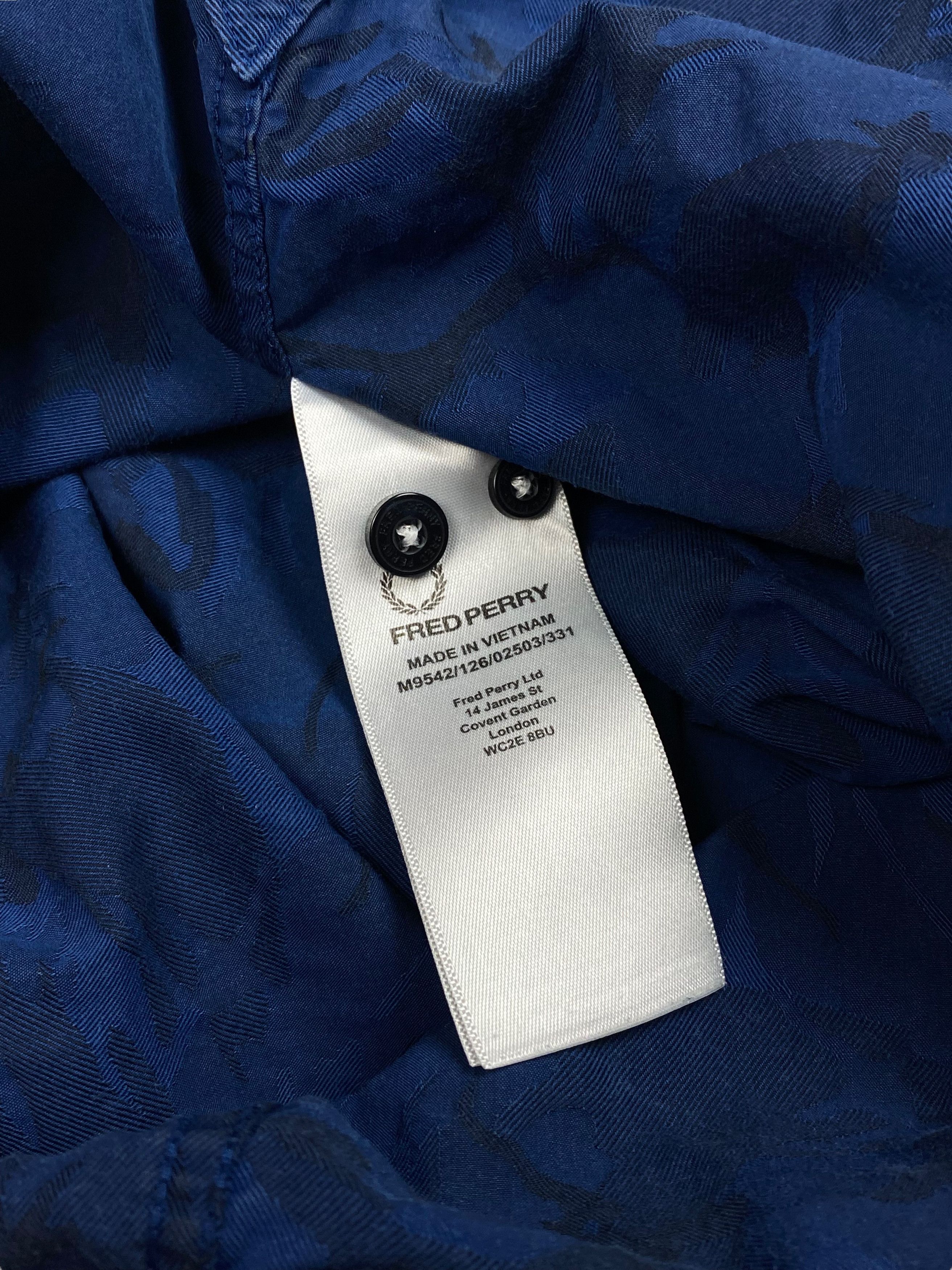 Fred Perry Vintage FRED PERRY Blue Camo Button Up Shirt M608 Size US M / EU 48-50 / 2 - 9 Thumbnail