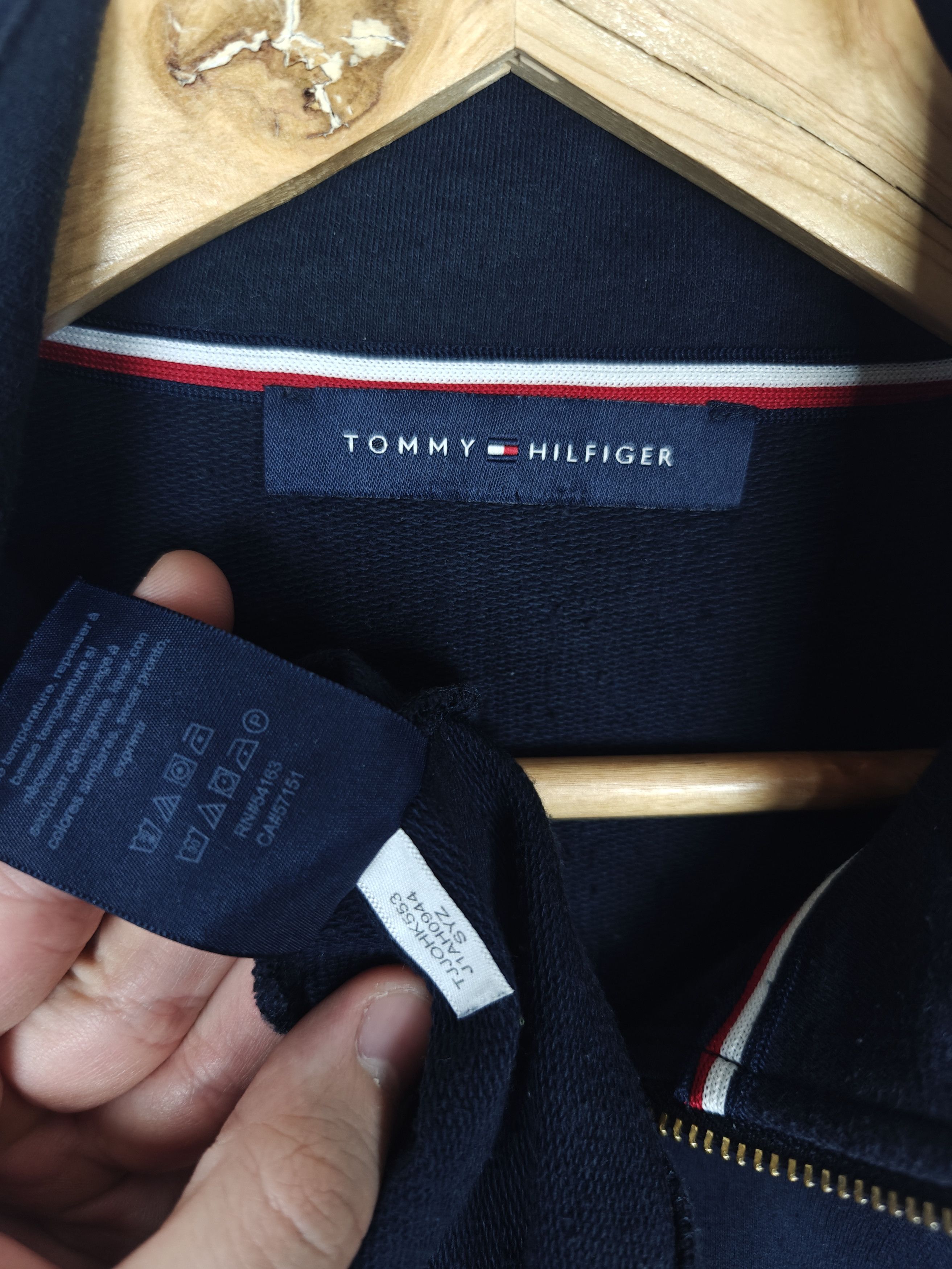 Tommy Hilfiger Tommy Hilfiger Sweatshirt 1/4 Zip Center Logo size S Size US S / EU 44-46 / 1 - 9 Thumbnail