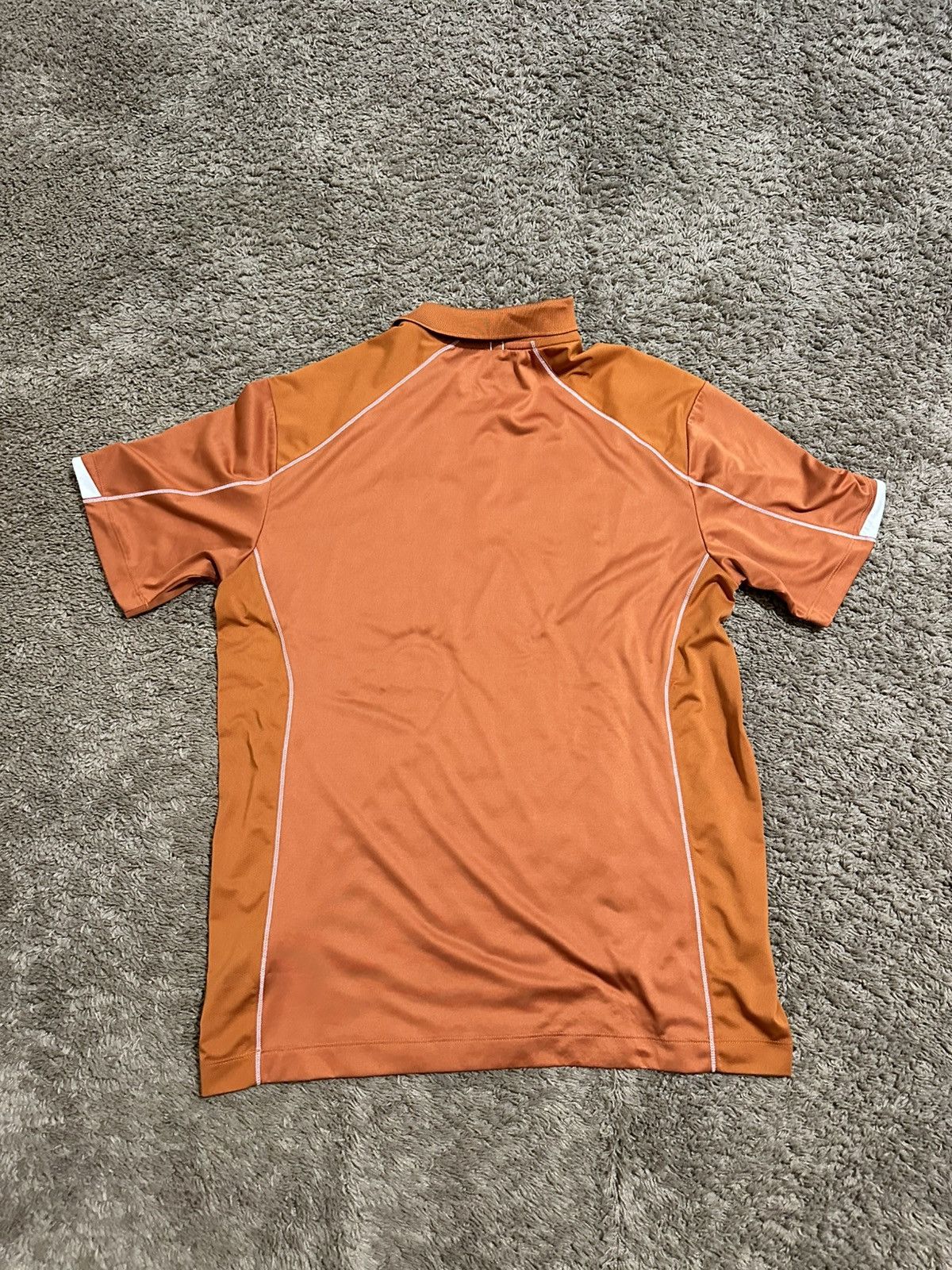 NCAA Vintage NCAA Nike Texas Longhorns shirt00s size Large Size US L / EU 52-54 / 3 - 7 Thumbnail