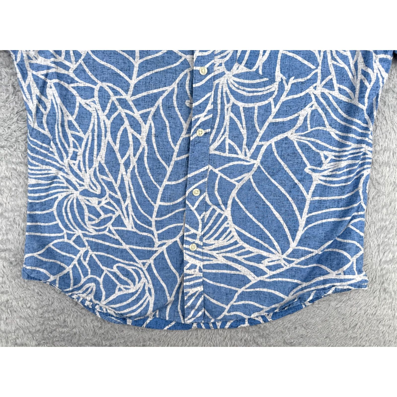 Vintage Urban Pipeline Shirt Adult Large Blue White Floral Leaf Print Cotton Hawaiian Bird Pattern Button-Up Short Sleeve Size US L / EU 52-54 / 3 - 5 Thumbnail